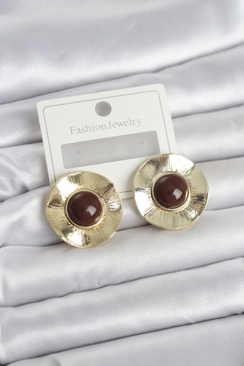 Vintage Model Kahverengi Gold Renk Pirinç Kadın Küpe 5886