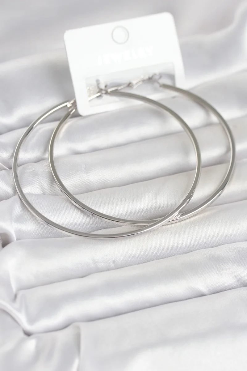 Gümüş Renk Pirinç Köşeli Kenar Halka 72 mm Kadın Küpe 5886