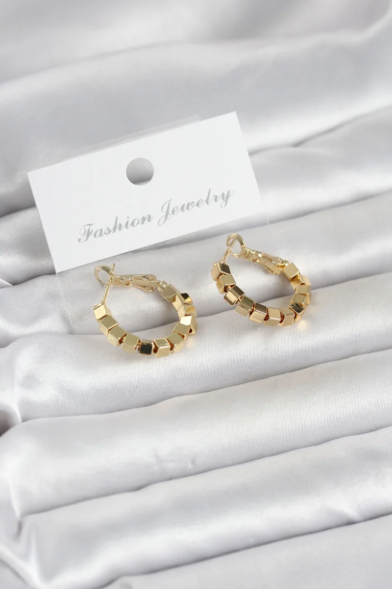 Gold Renk Kare Halka Model Kadın Küpe 5886