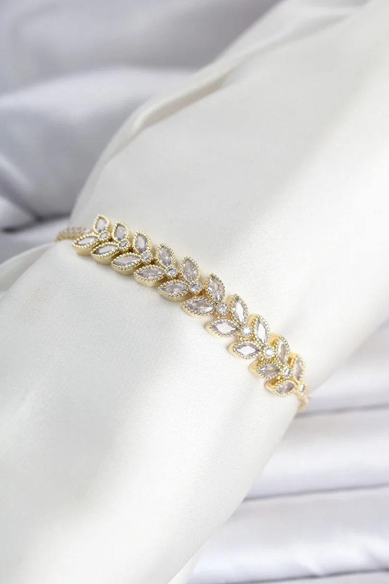 Pirinç Gold Renk Başak Model Su Yolu Kadın Bileklik 5886