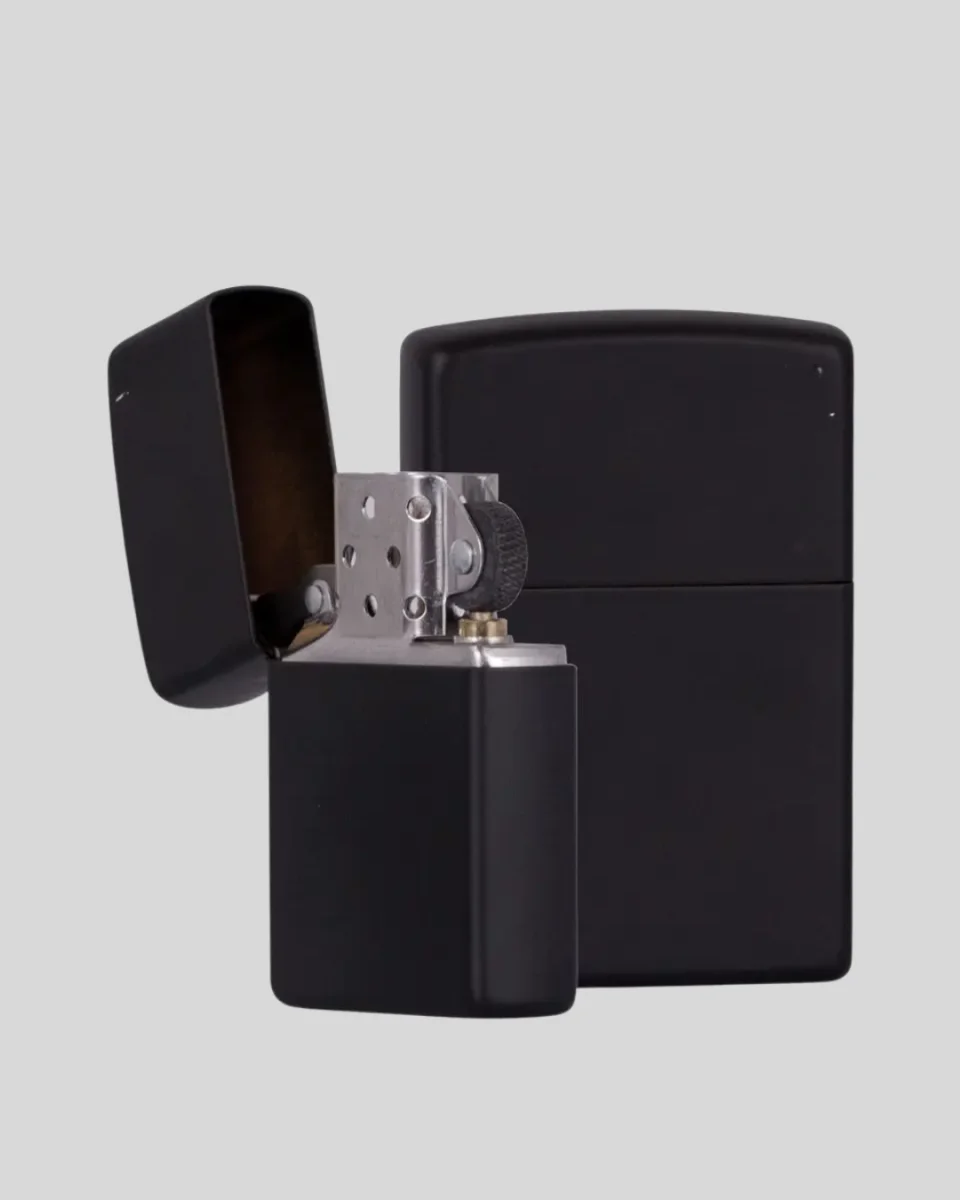 Ergonomik Metal Çakmak Mat Kaplamalı ve Şık Tasarımlı Aksesuar