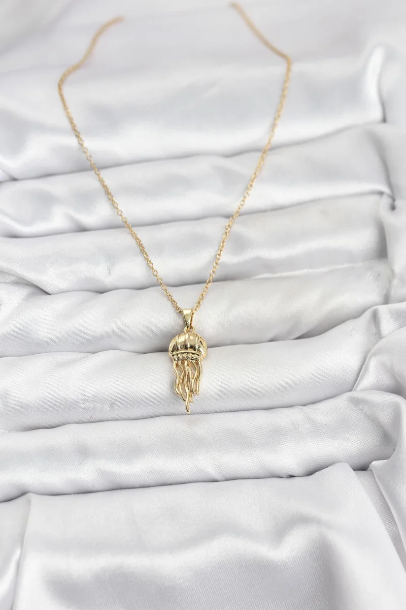 316L Çelik Zincir Gold Renk Deniz Anası Model Zirkon Taşlı Kadın Kolye 5886