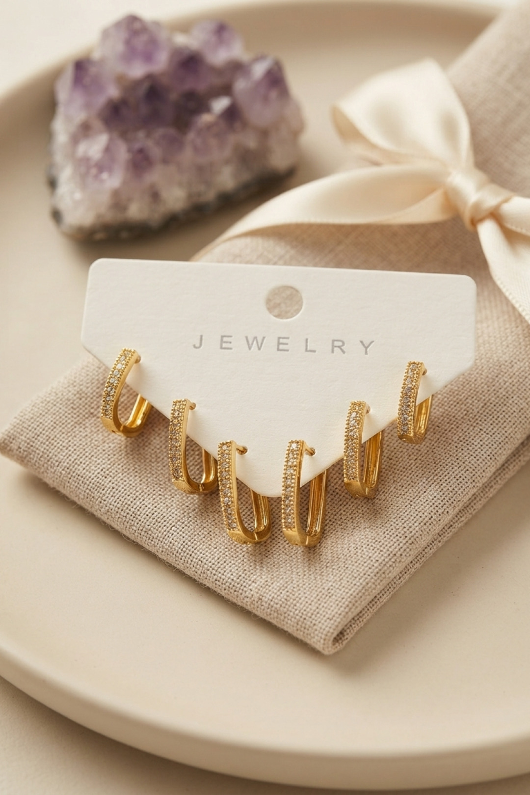 Gold Renk Zirkon Taşlı Pirinç Kare Model Halka Kadın Küpe Seti