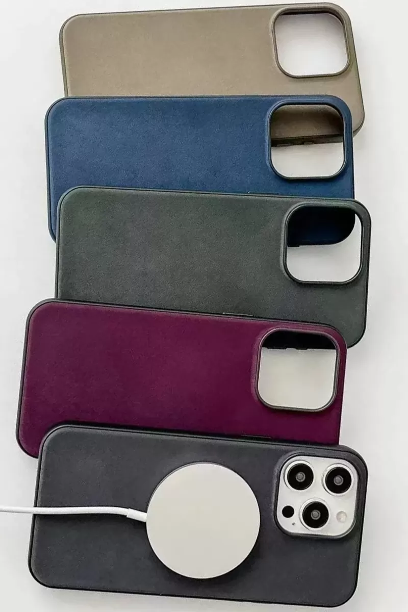 Newface Apple iPhone 15 Pro Max Kılıf Karen Magsafe Kapak - Siyah