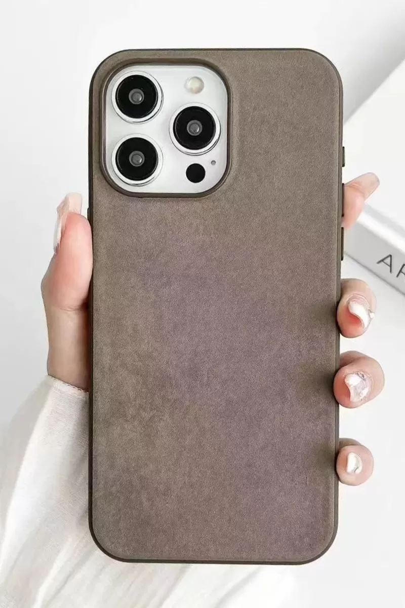 Newface Apple iPhone 15 Pro Kılıf Karen Magsafe Kapak - Kahverengi