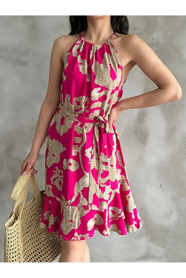 Kadın Pembe Bej Desenli Halter Yaka Kuşaklı Yazlık Elbise