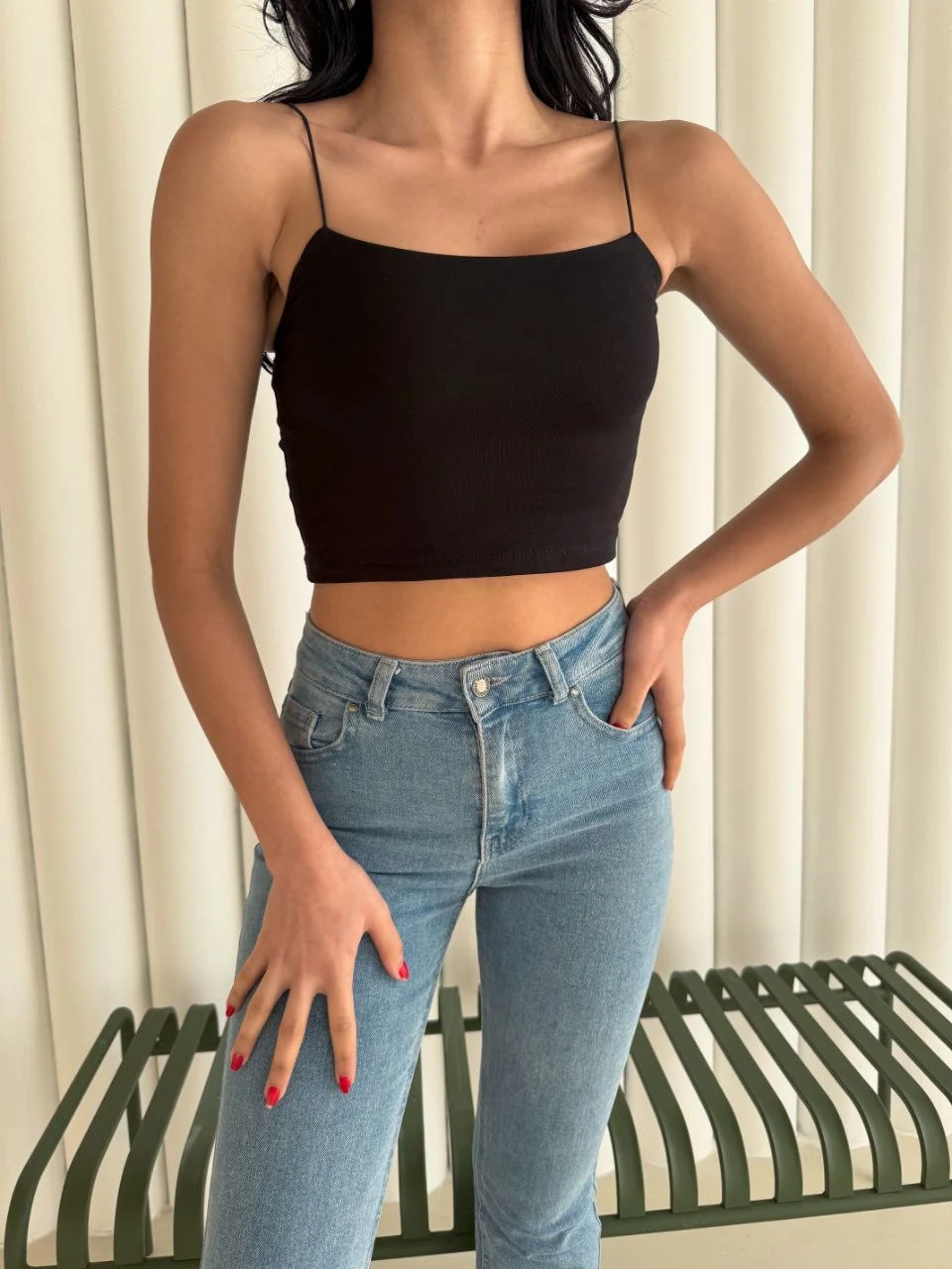 Kadın İp Askılı Kısa Crop - Siyah