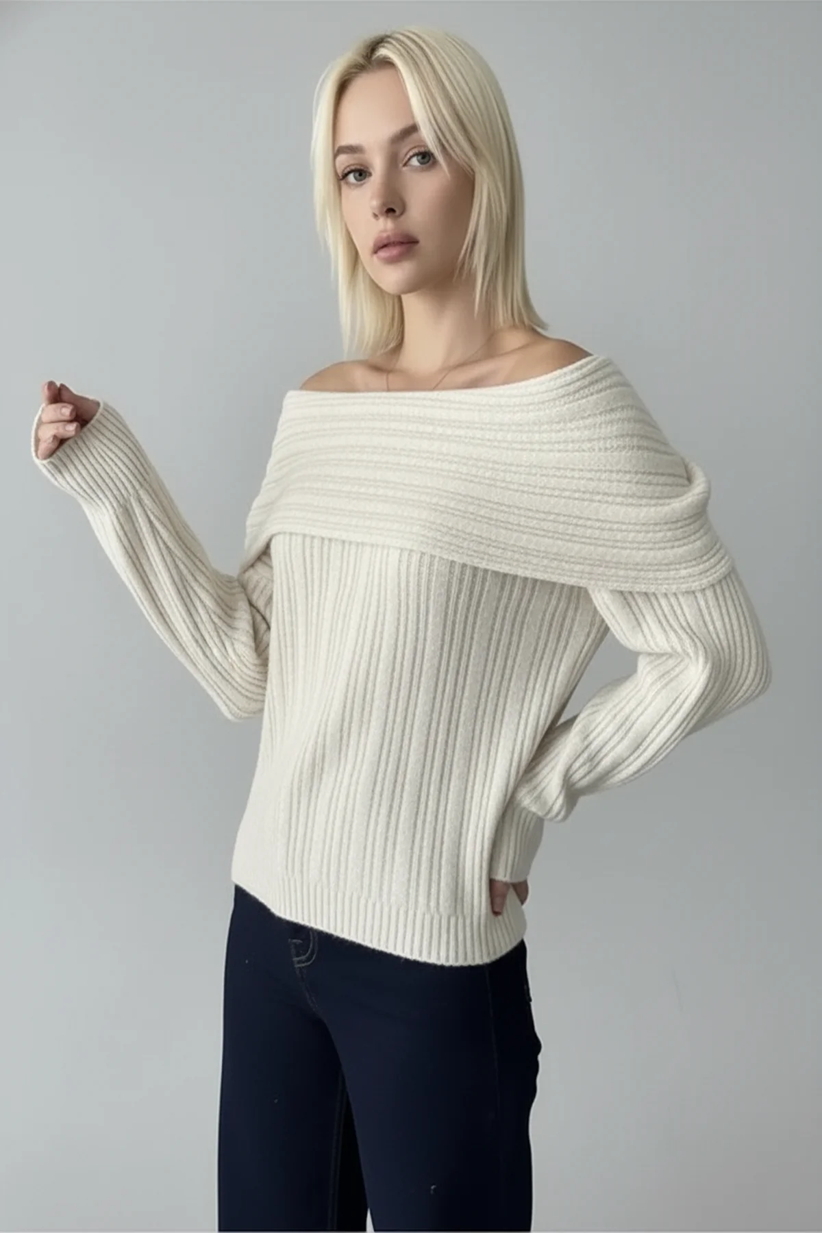 Fitilli Krem Rengi Madonna Yaka Kazak