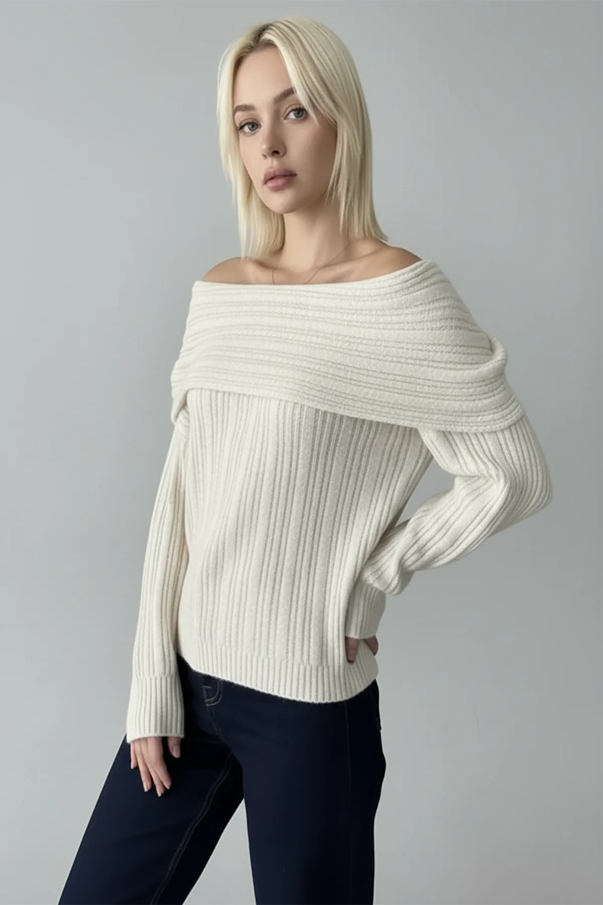 Fitilli Krem Rengi Madonna Yaka Kazak