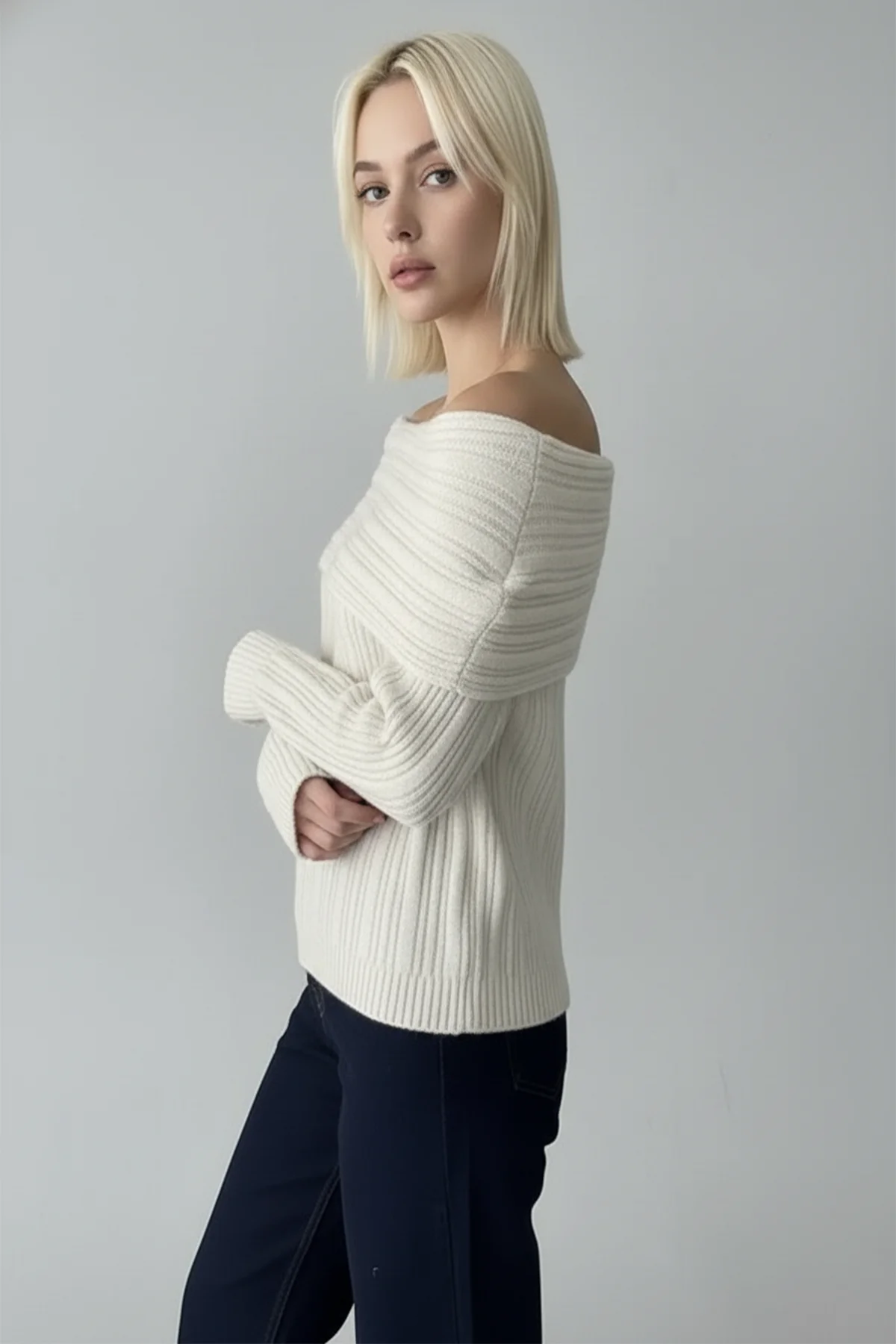 Fitilli Krem Rengi Madonna Yaka Kazak