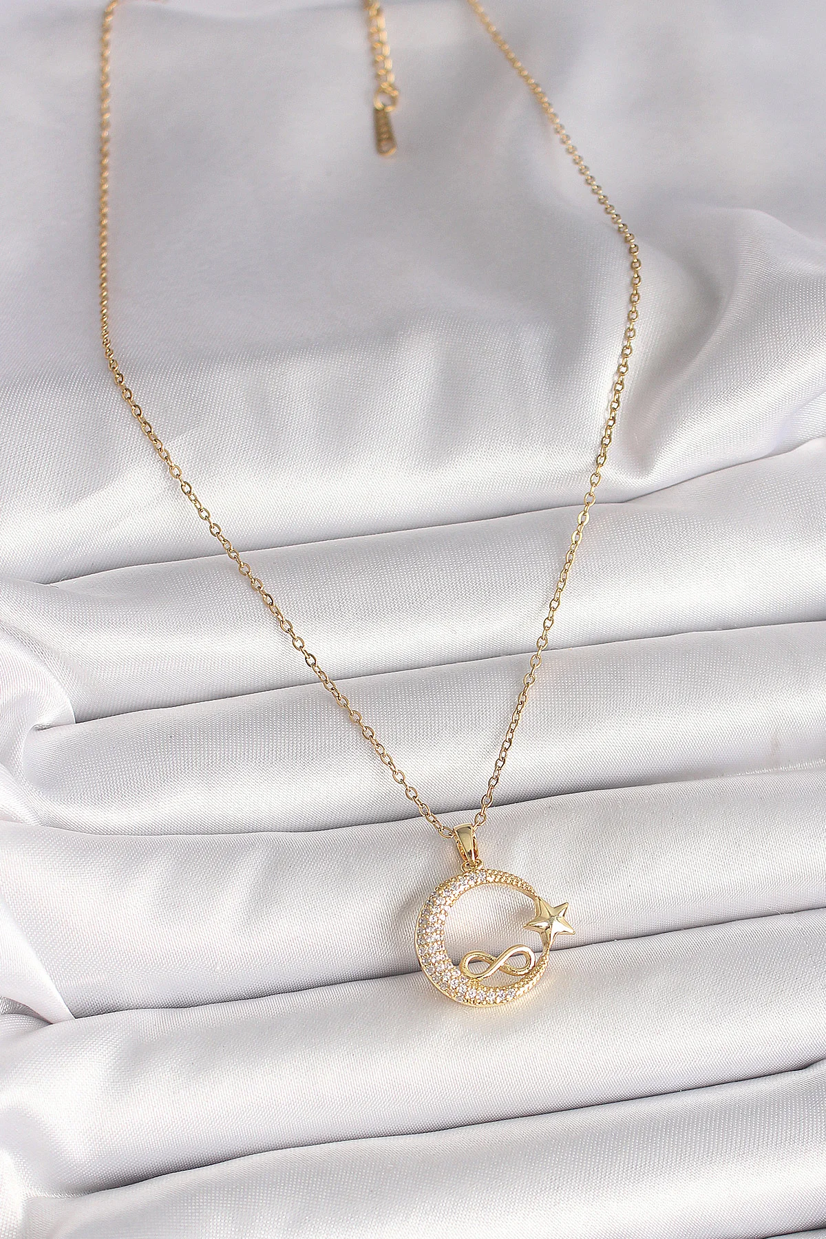 316L Çelik Gold Renk Zincir Zirkon Taşlı Ay Yıldız Model Sonsuzluk Detay Kadın Kolye