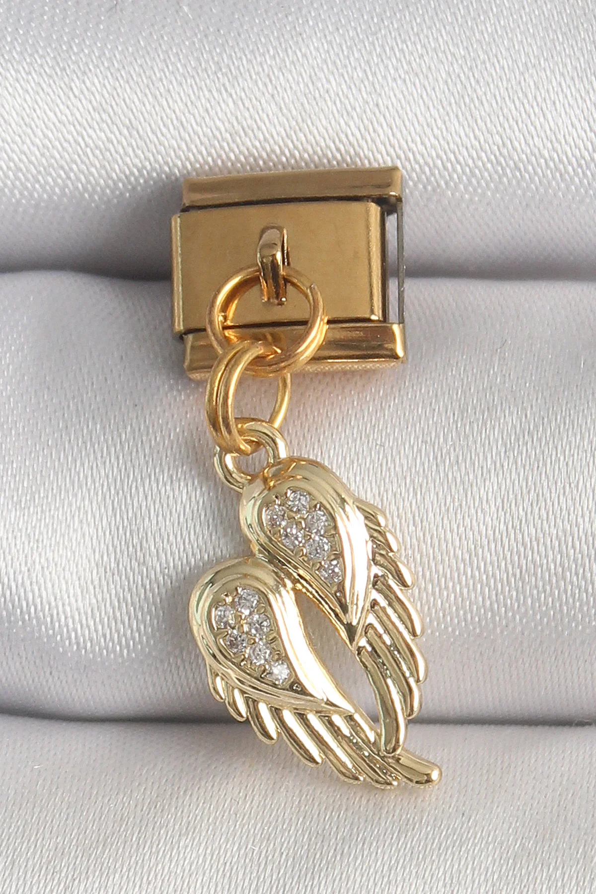 316L Çelik Gold Renk Sallantı Zirkon Taşlı Kanat Model Nomination Charm