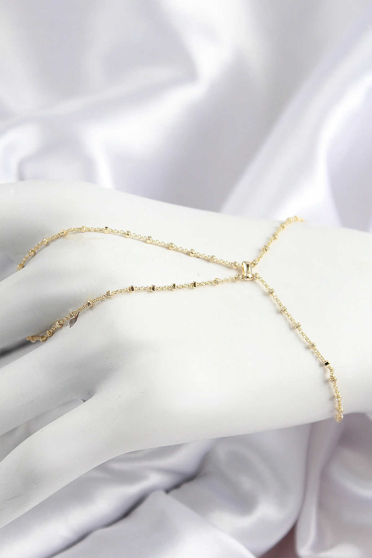 Pirinç Boncuk Zincirli X Model Gold Renk Kadın Şahmeran