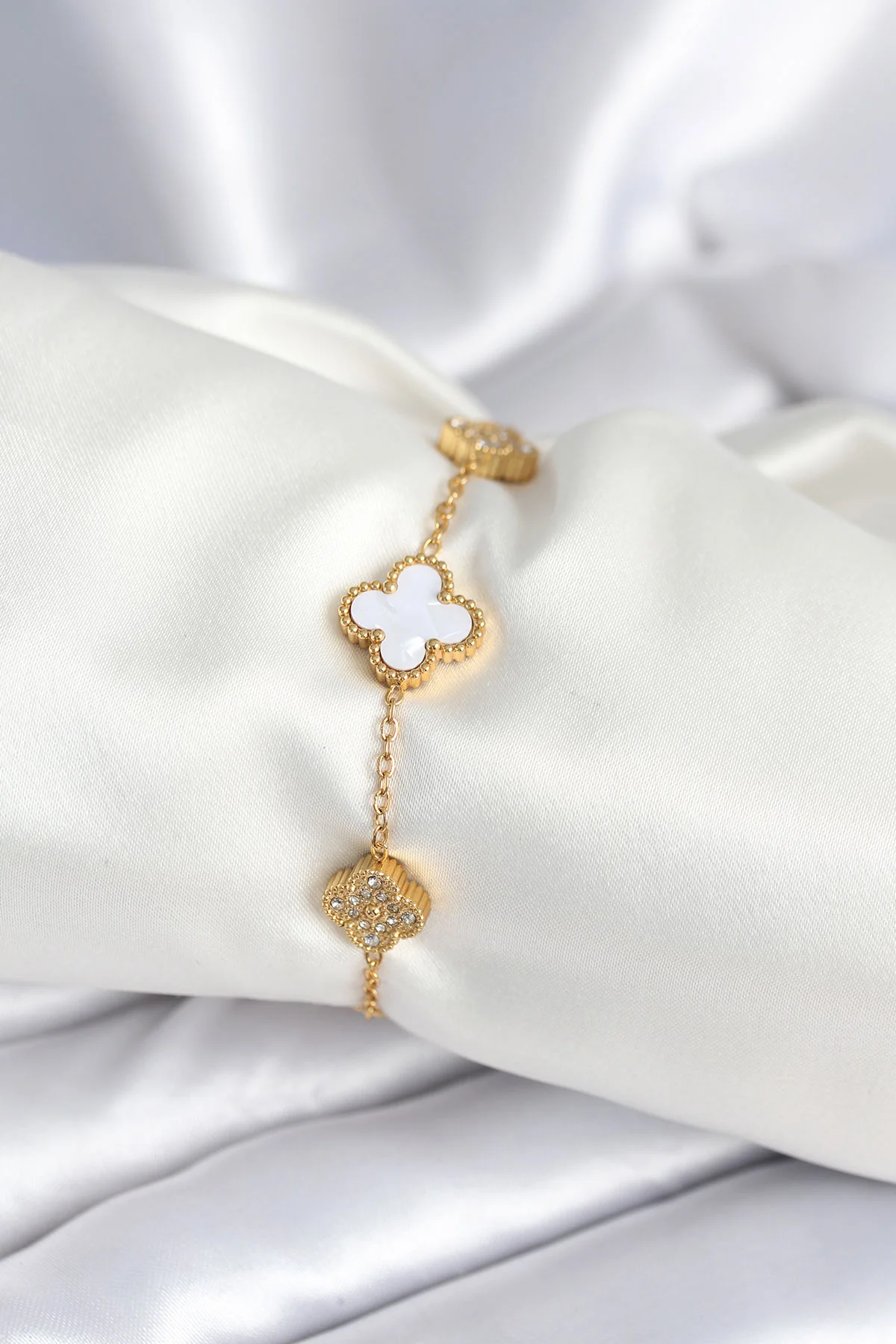 316L Çelik Zincir Zirkon Taşlı Yonca Beyaz Kadın Bileklik