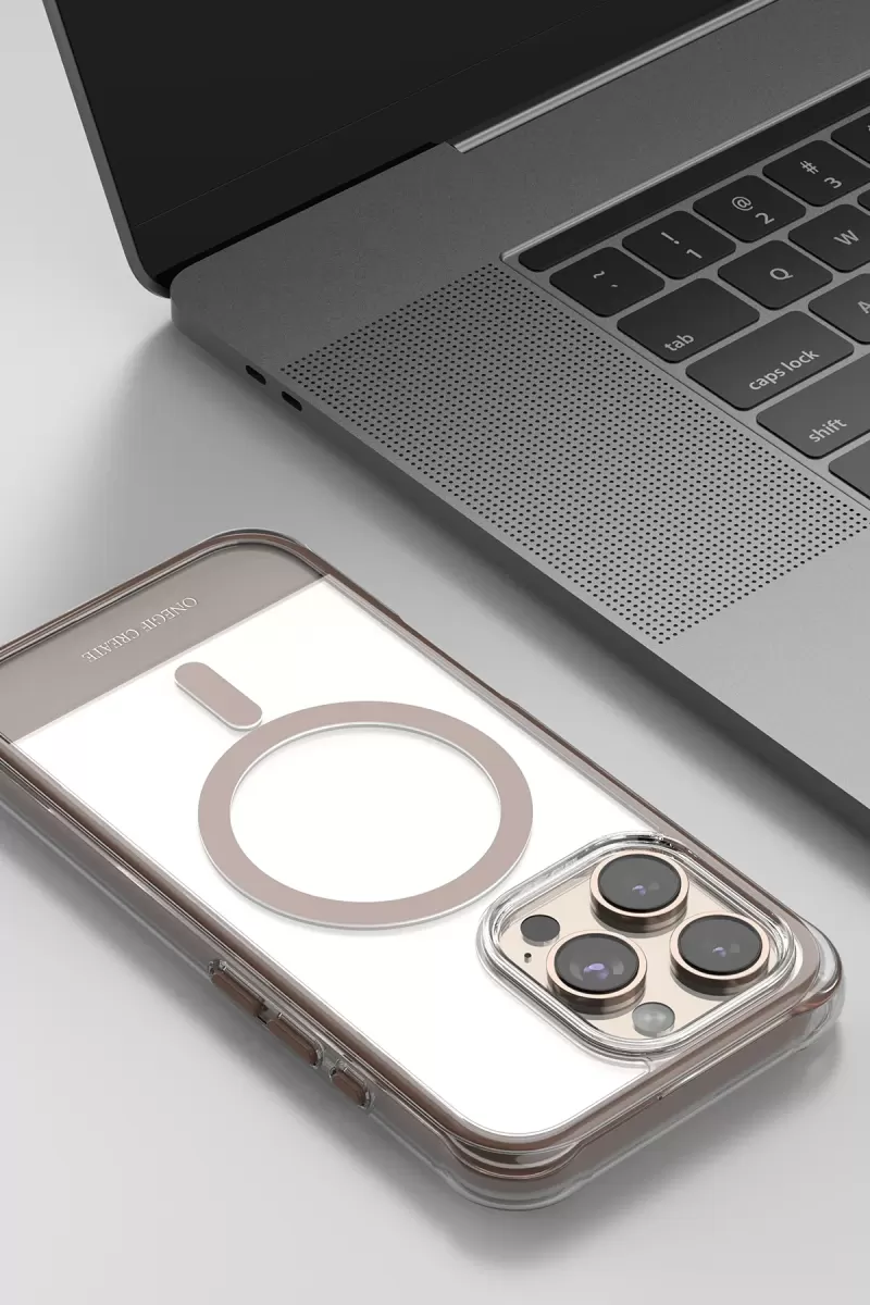 Onegif Apple iPhone 16 Pro Max Hulk Magsafe Kapak - Beyaz