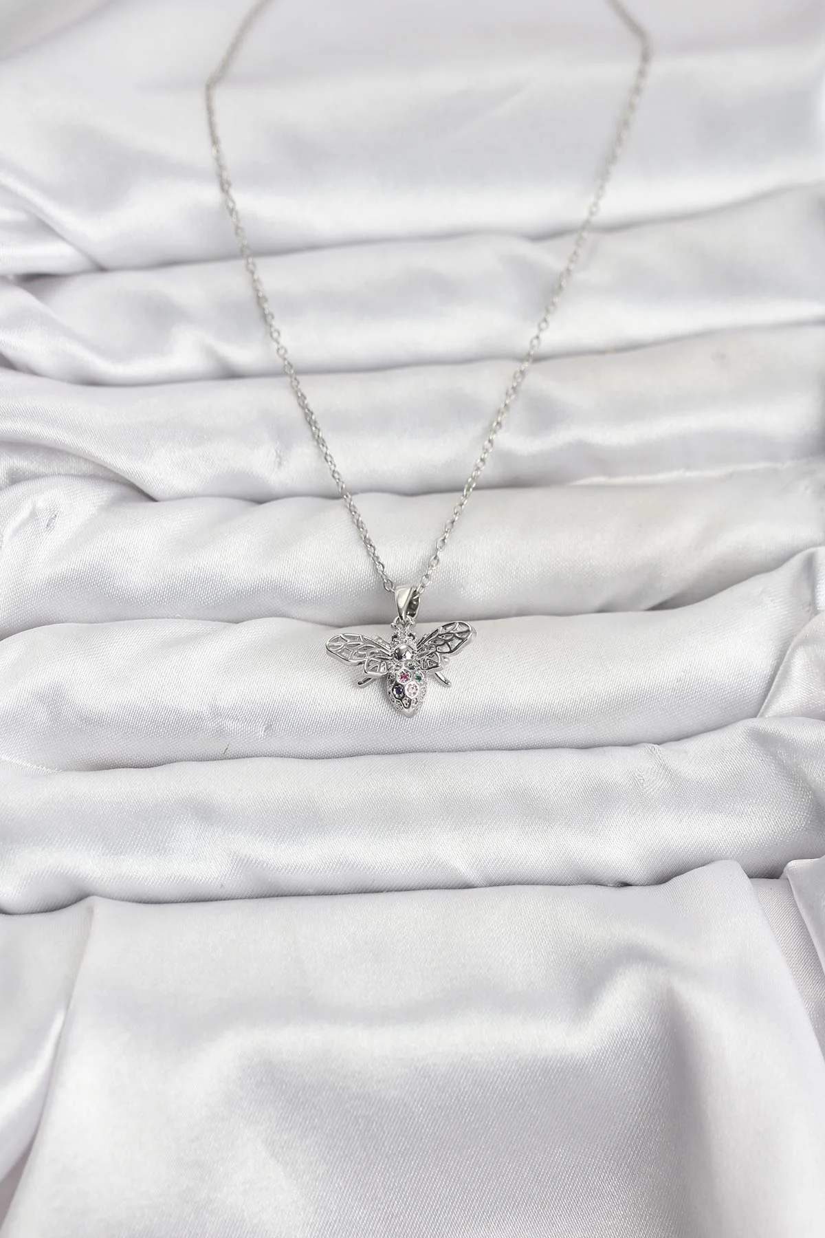 316L Çelik Zincir Gümüş Renk Sinek Model Zirkon Taşlı Kadın Kolye