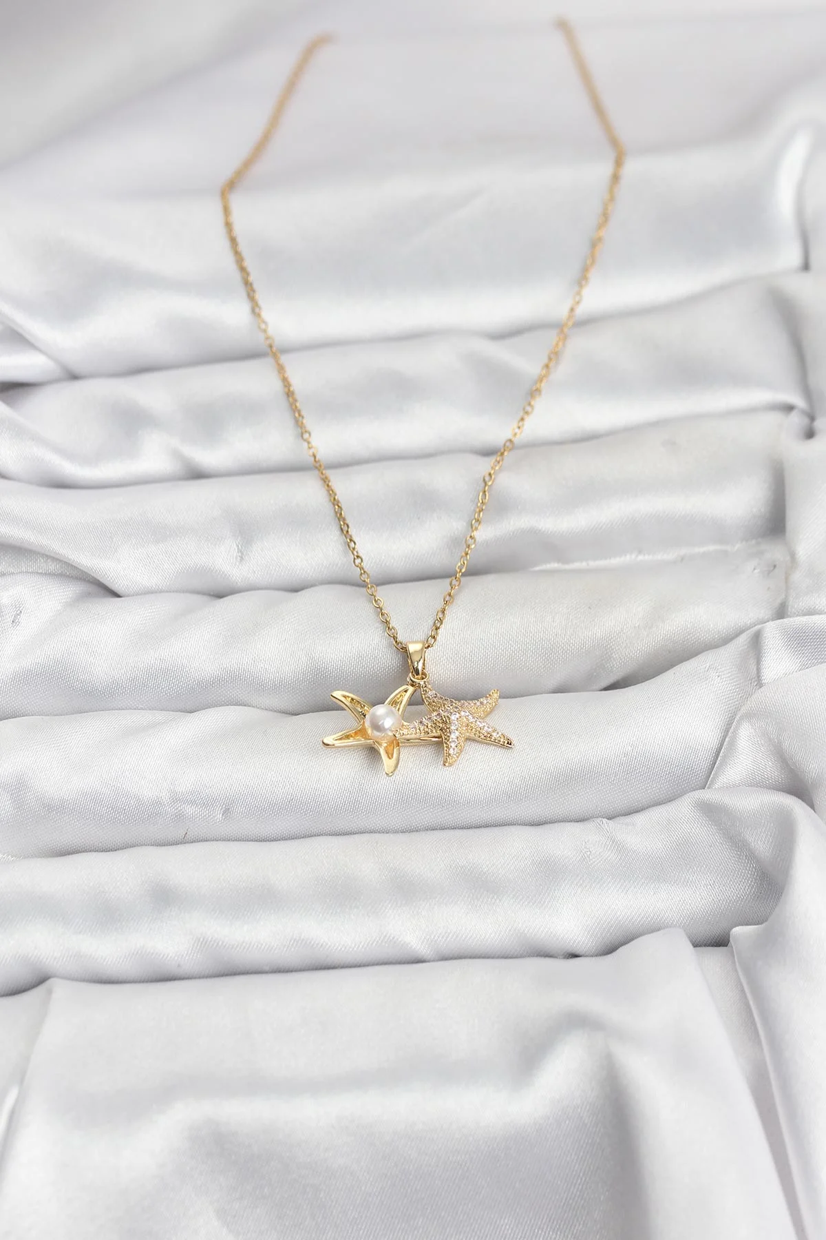 316L Çelik Zincir Gold Renk Deniz Yıldızı Model Zirkon Taşlı Kadın Kolye