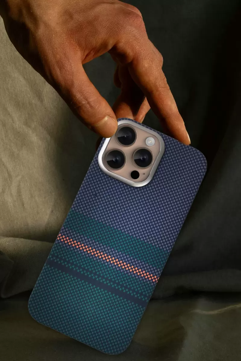 Joko Apple iPhone 15 Pro Max Besa Magsafe Kapak - Siyah