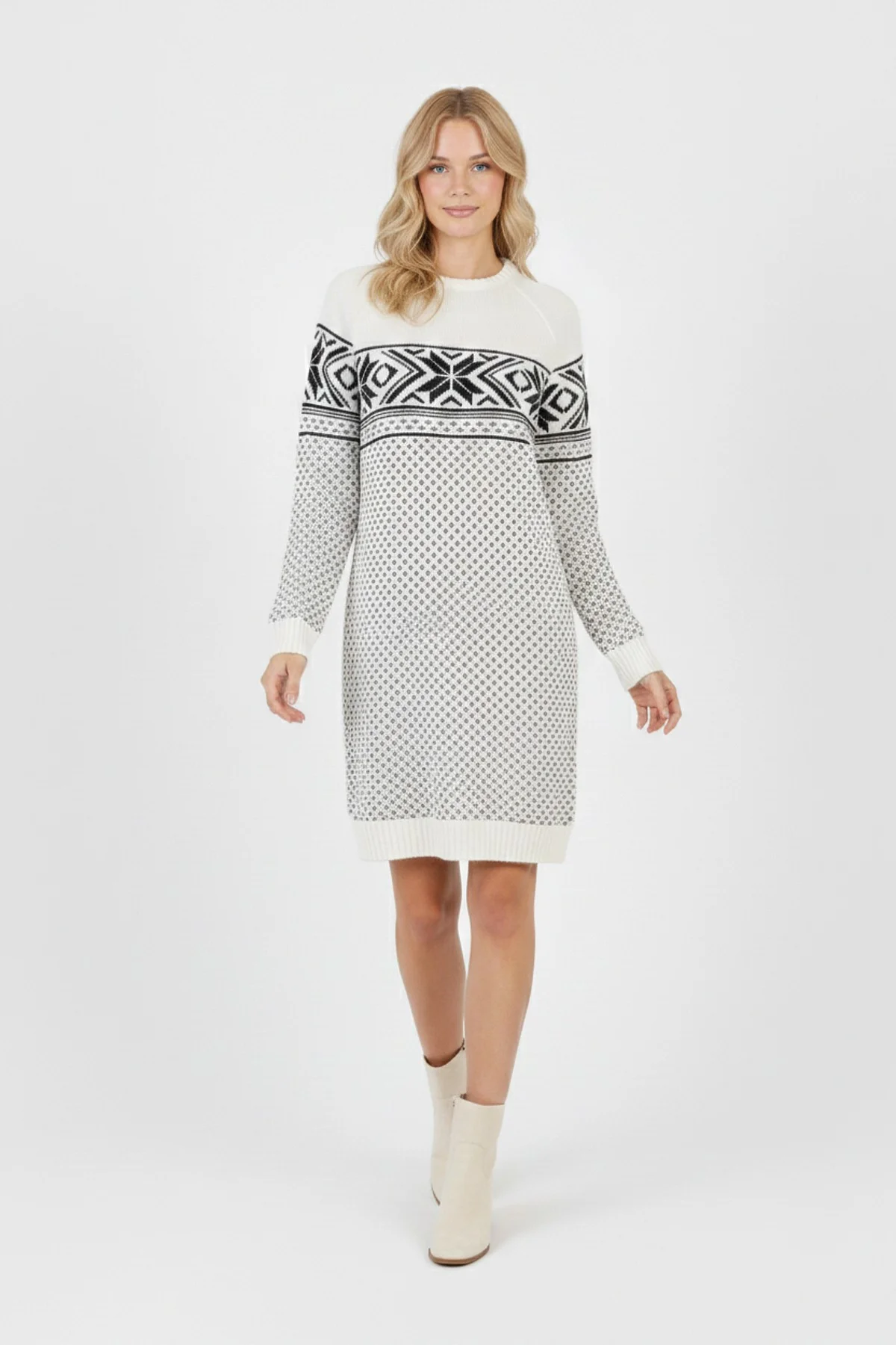 Kadın Beyaz Kar Tanesi Desenli Bisiklet Yaka Raglan Kol Jakarlı Triko Mini Kazak Tunik