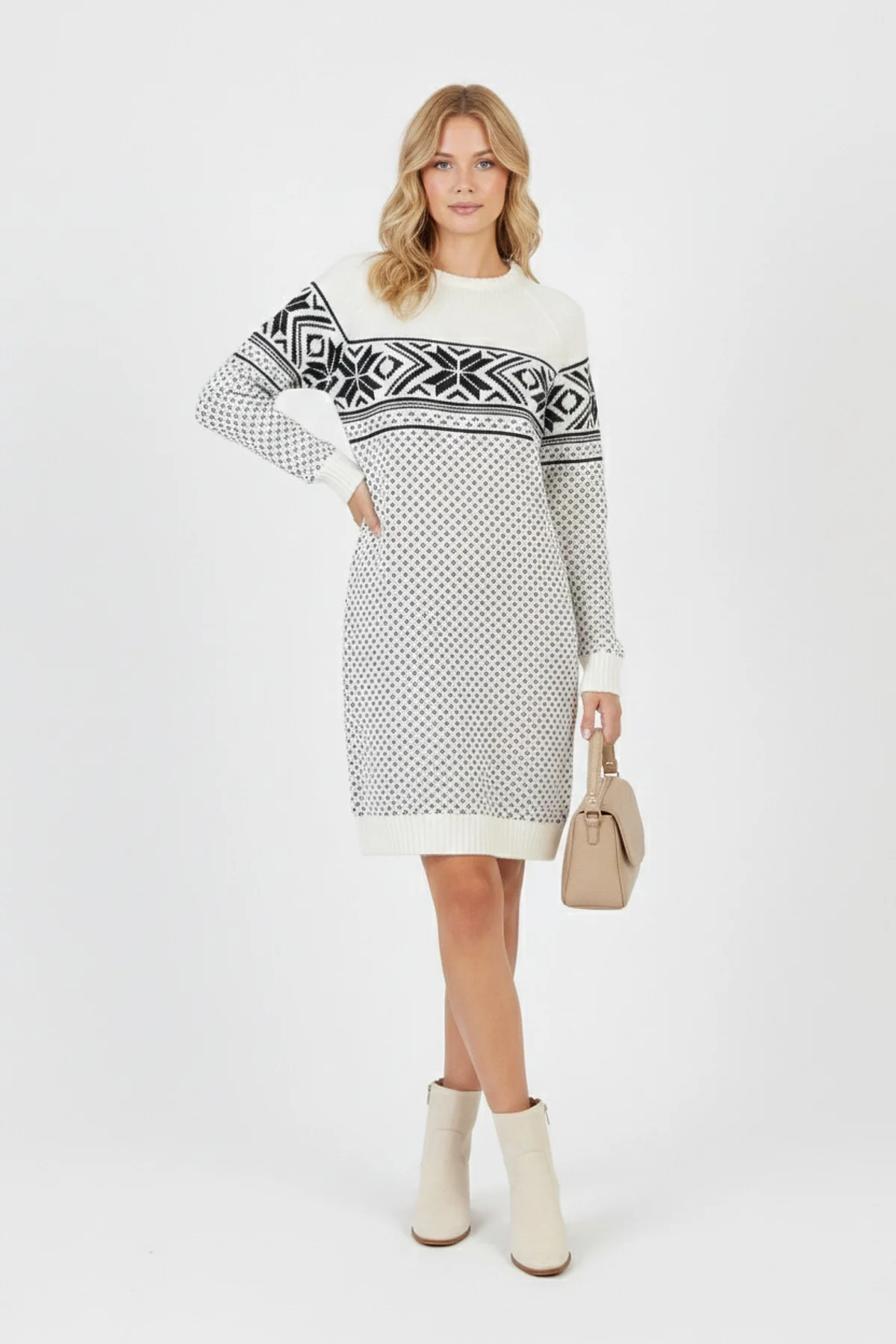 Kadın Beyaz Kar Tanesi Desenli Bisiklet Yaka Raglan Kol Jakarlı Triko Mini Kazak Tunik