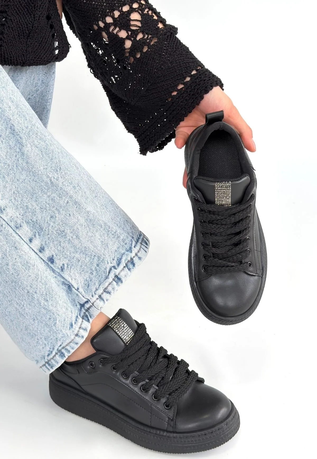 Yier Siyah Cilt Bağcıklı Spor Ayakkabı