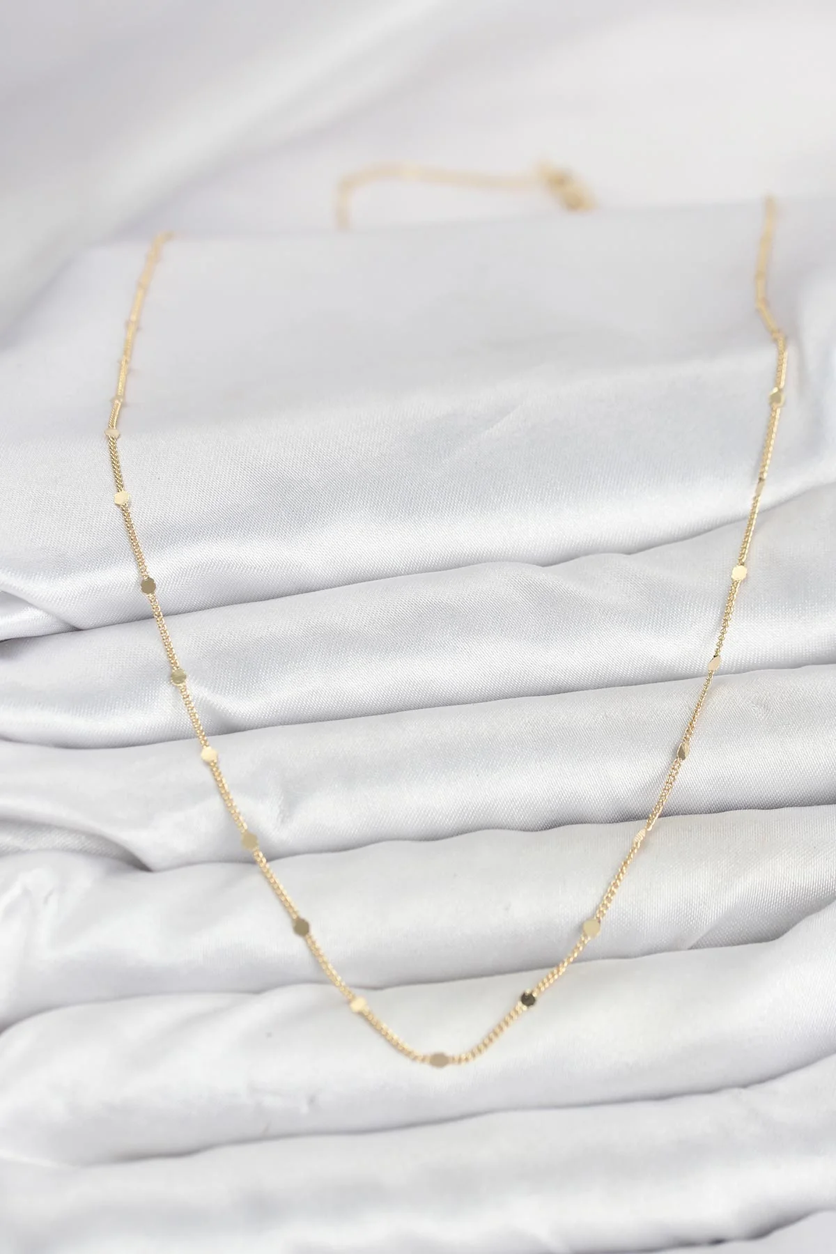 CM 14K Gold Renk Ezme Pul Model 60 cm Kadın Kolye