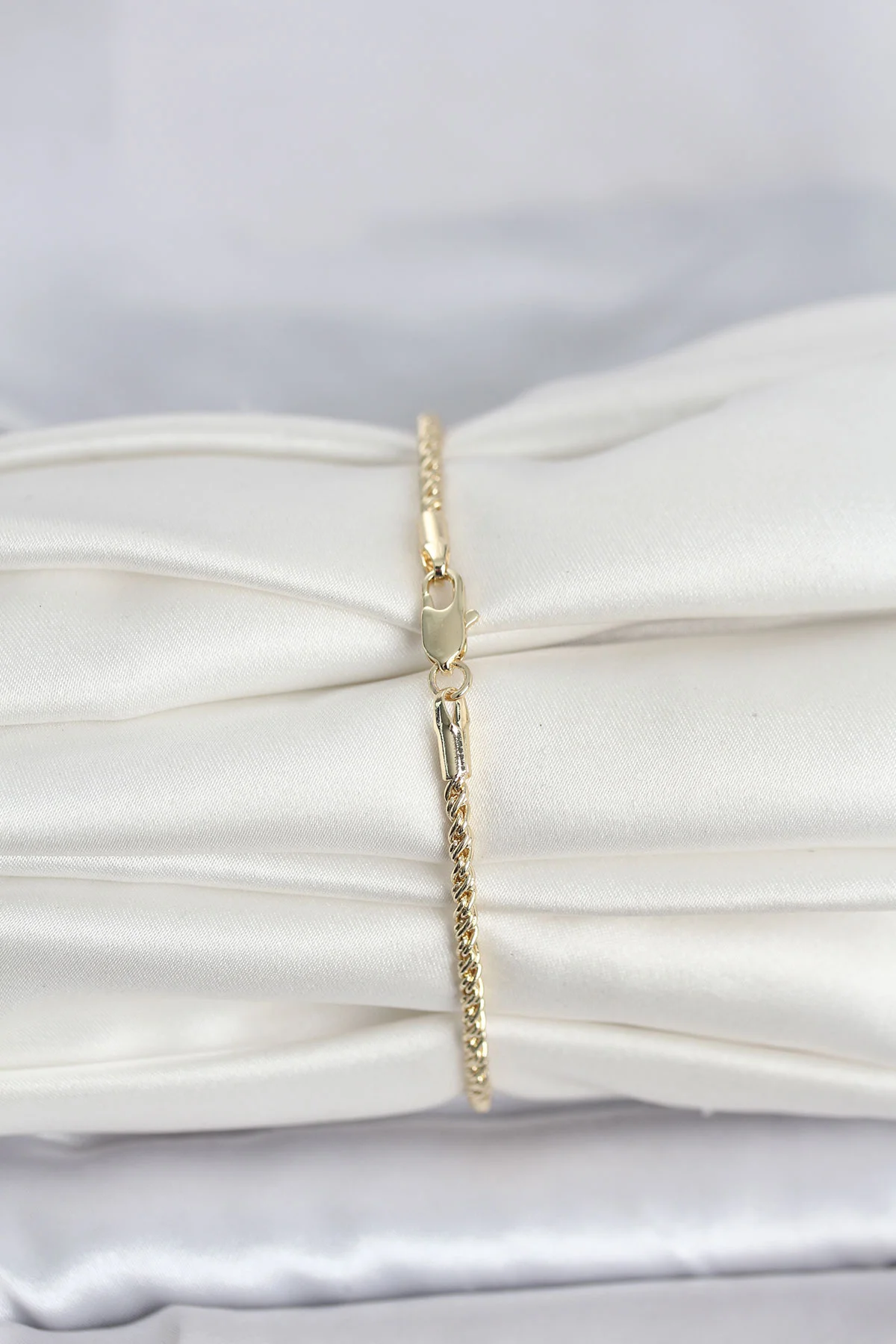 CM 14K Gold Renk Burgulu Zincir Model Kadın Bileklik