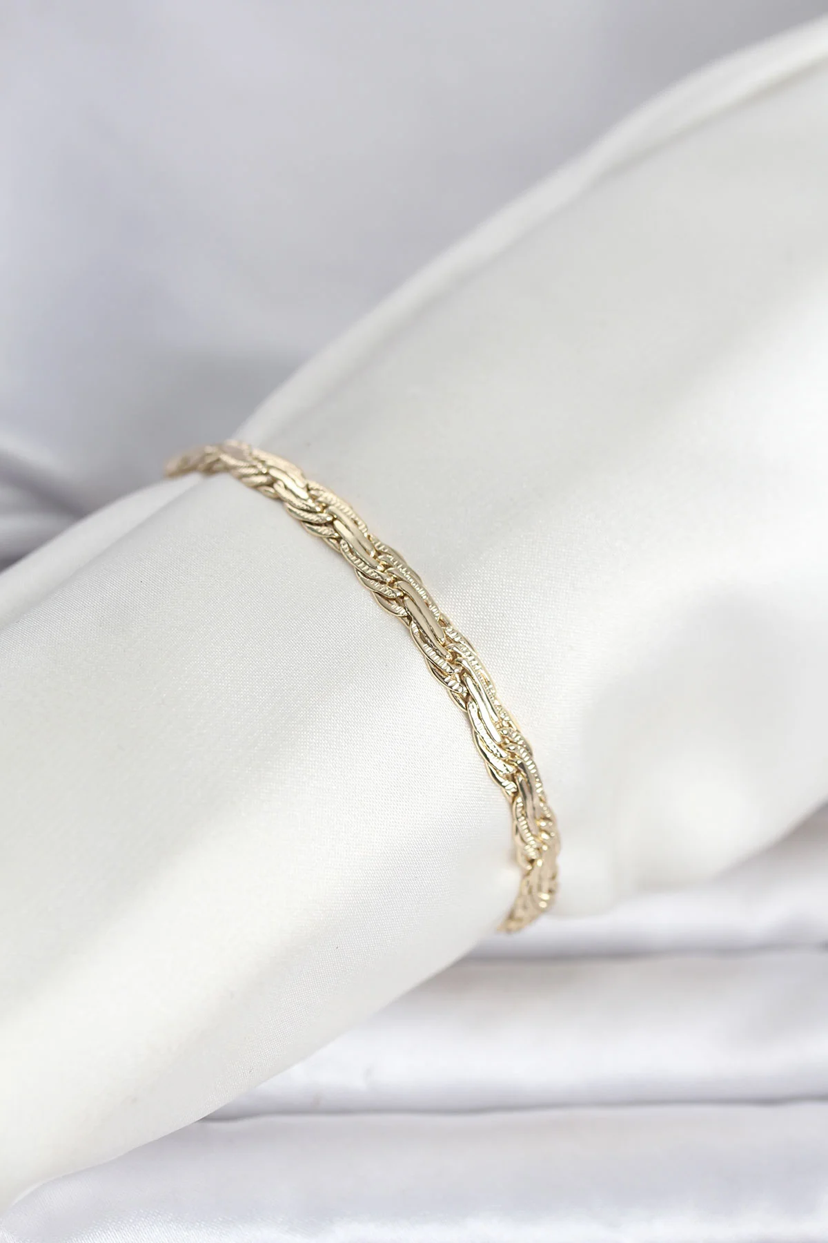 CM 14K Gold Renk Ezme Sarmal Zincir Model Kadın Bileklik