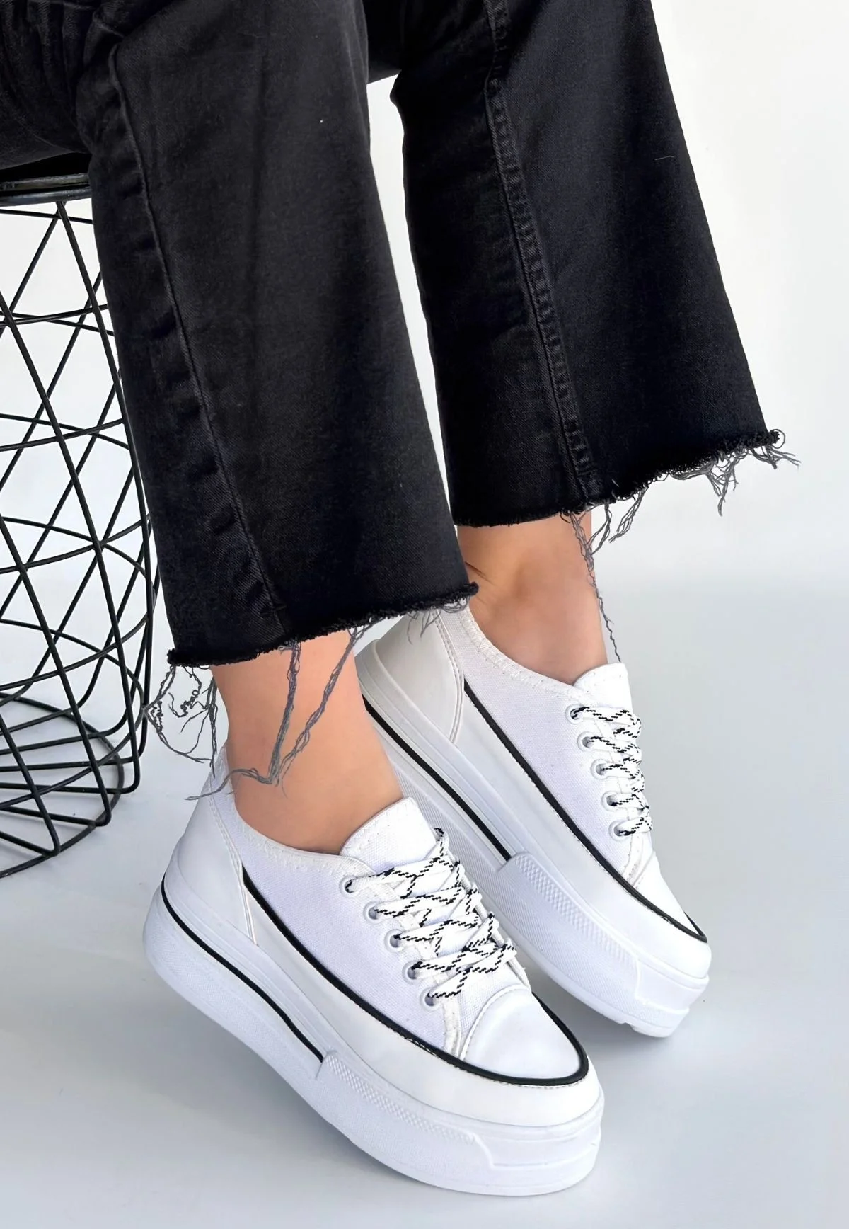 Dalen Beyaz Keten Bağcıklı Spor Ayakkabı