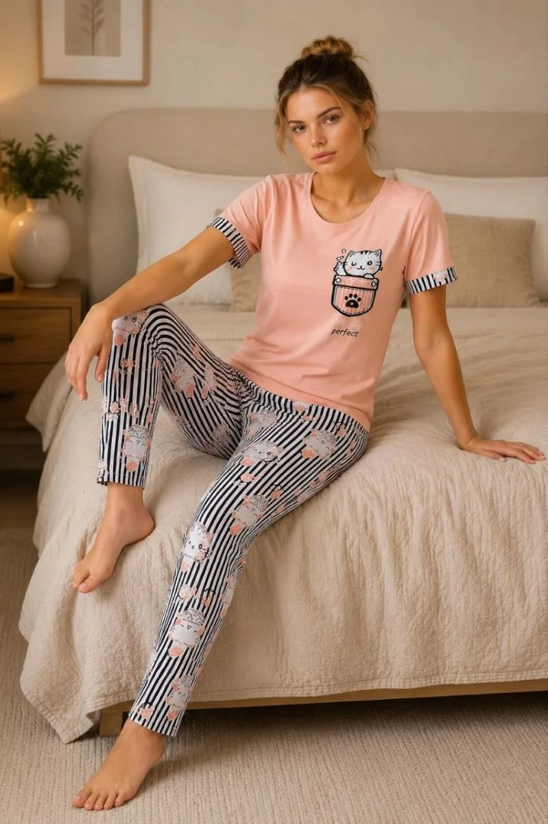 Kadın Pamuklu Penye Kedi Baskılı Kısa Kollu Bisiklet Yaka Çizgili Pijama Takımı - Pudra