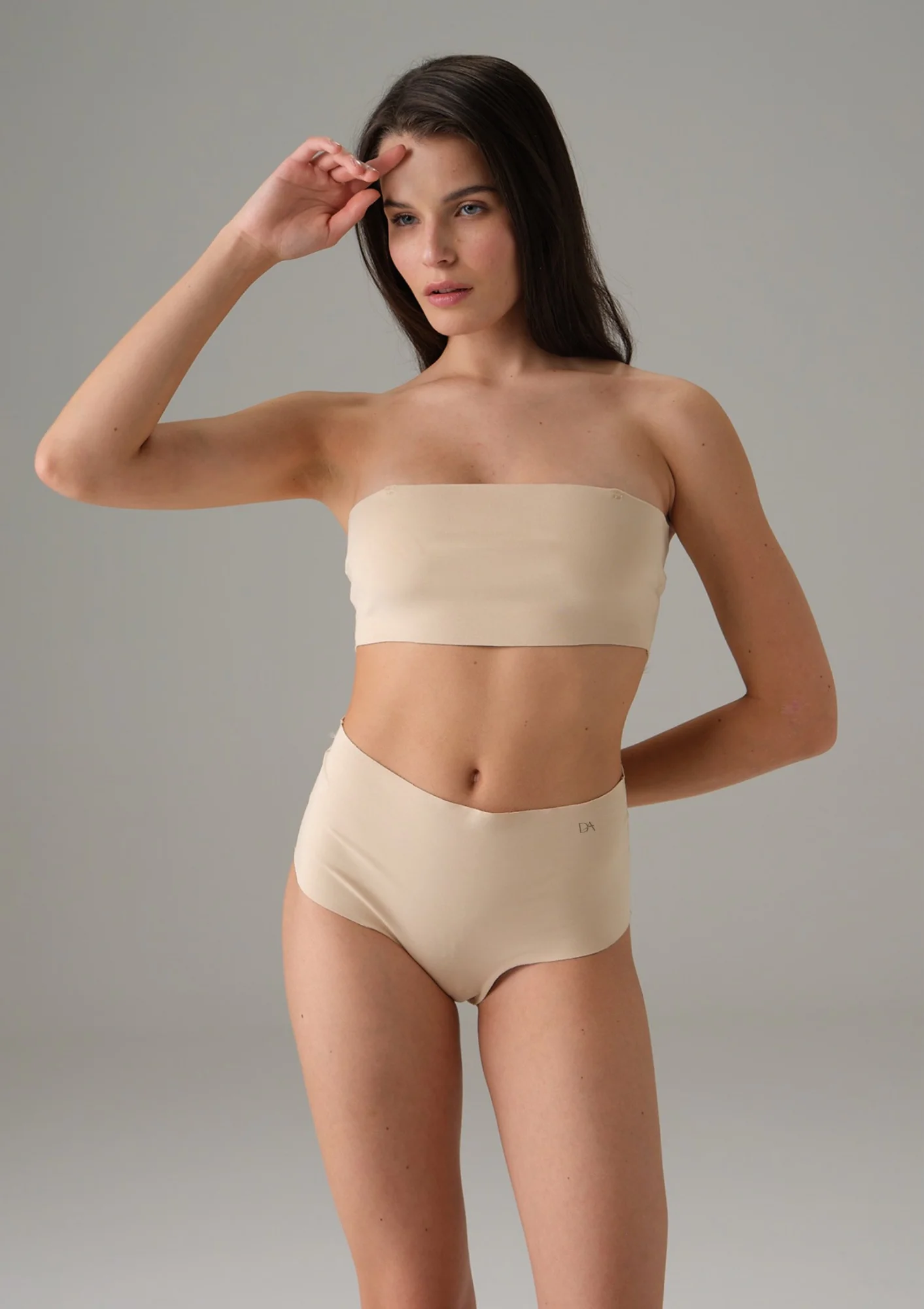 Kadın Ten Dikişsiz Yüksek Bel Marka Baskılı Slip 7003