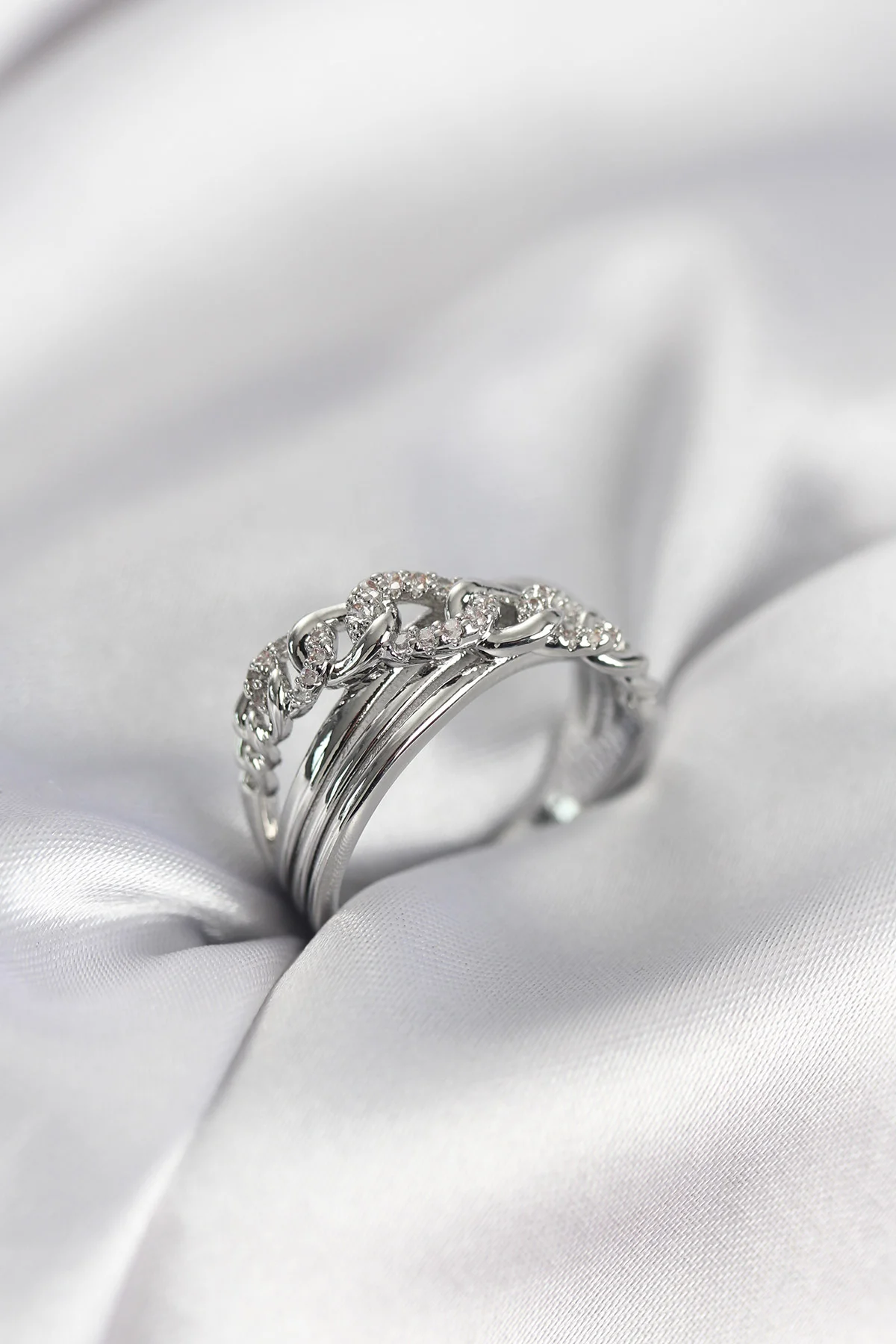 Gümüş Renk Zirkon Taşlı Zincir Model Kadın Yüzük