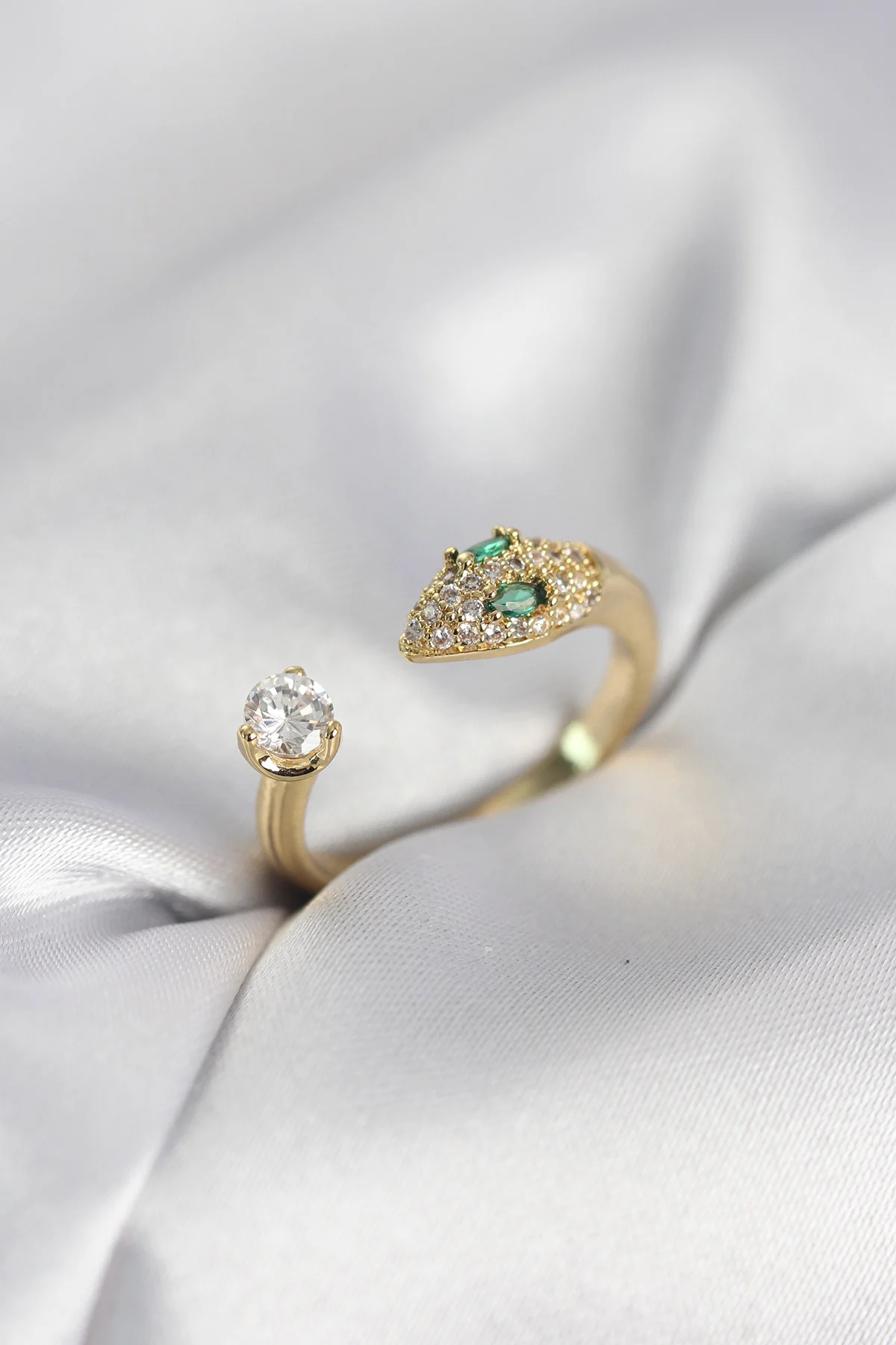 Yılan Model Zirkon Taşlı Gold Renk Kadın Yüzük