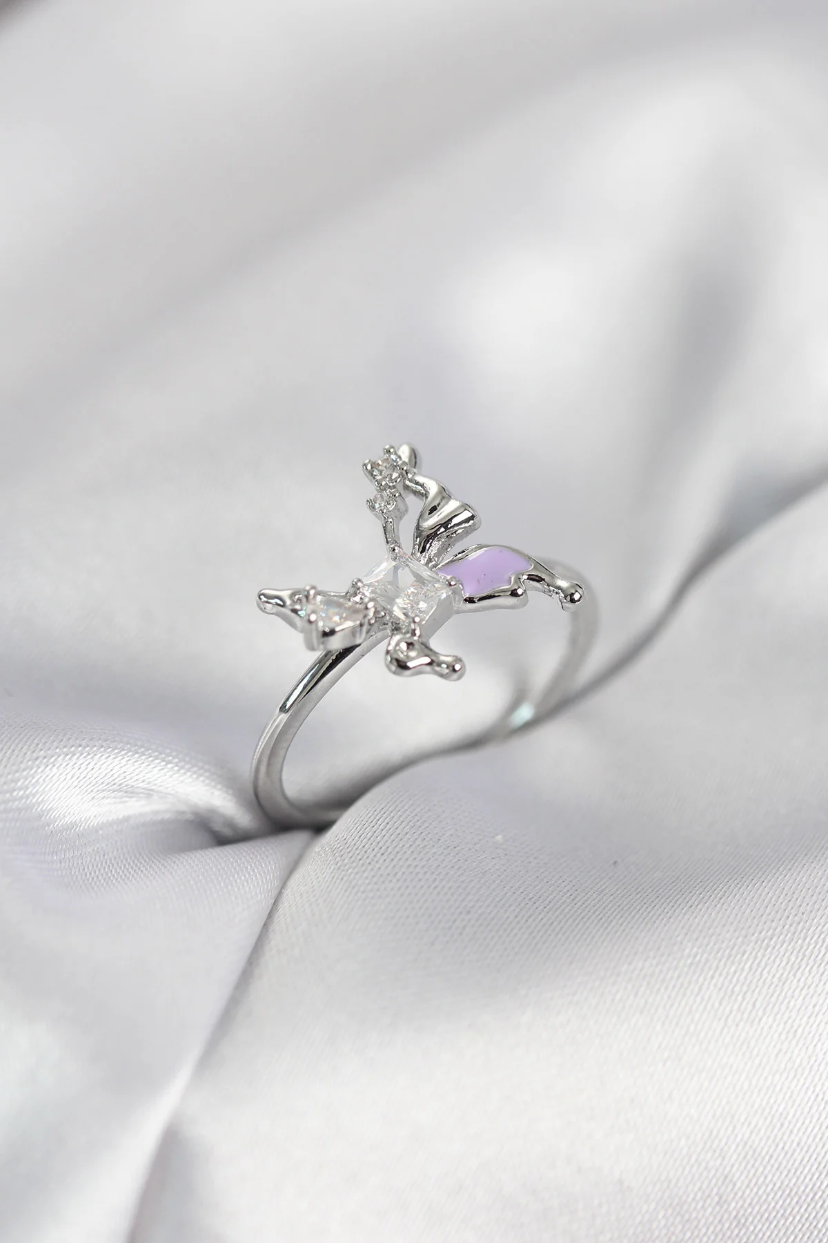 Gümüş Renk Kelebek Model Zirkon Taşlı Kadın Yüzük