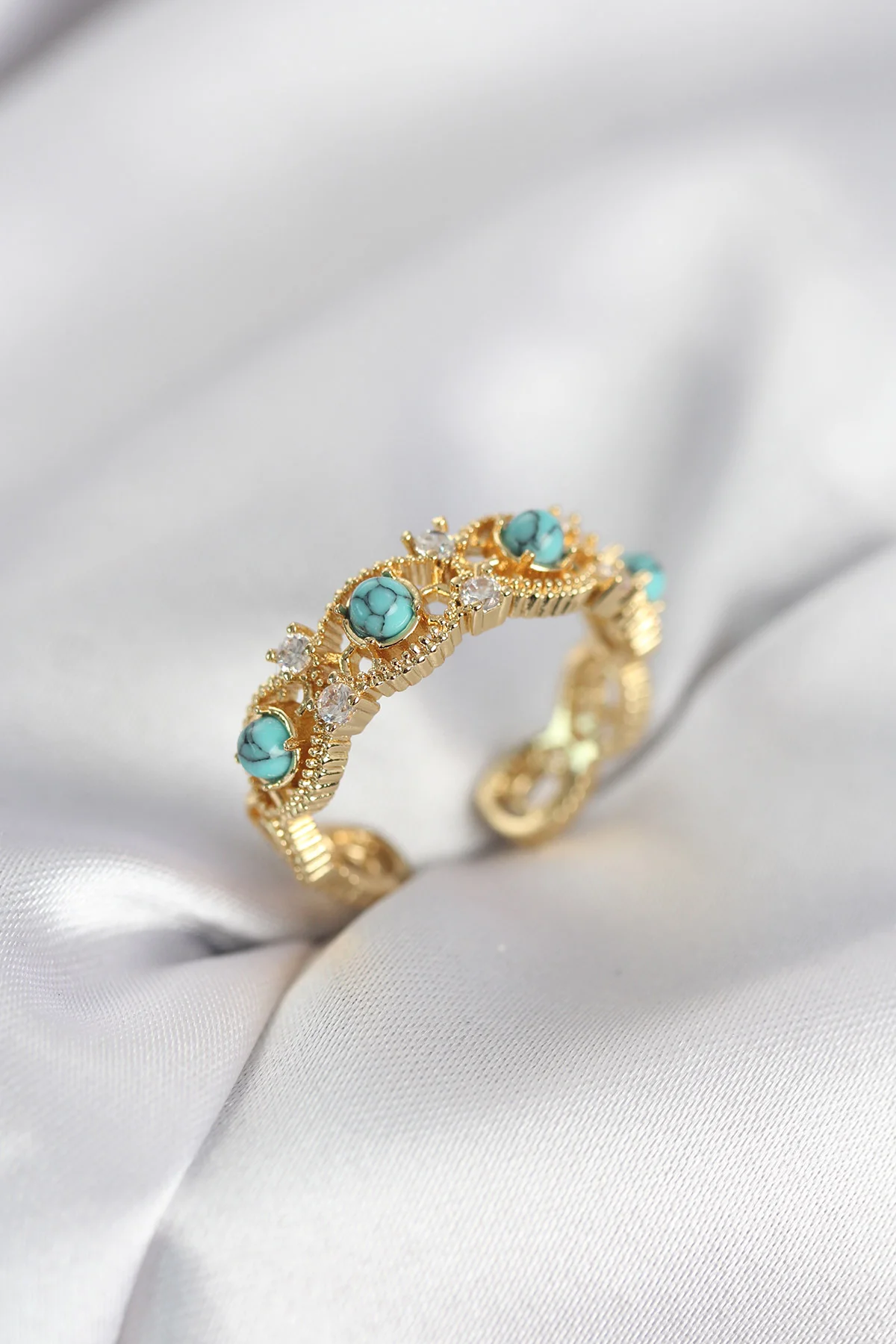 Mavi Taşlı Gold Renk Vintage Kadın Yüzük