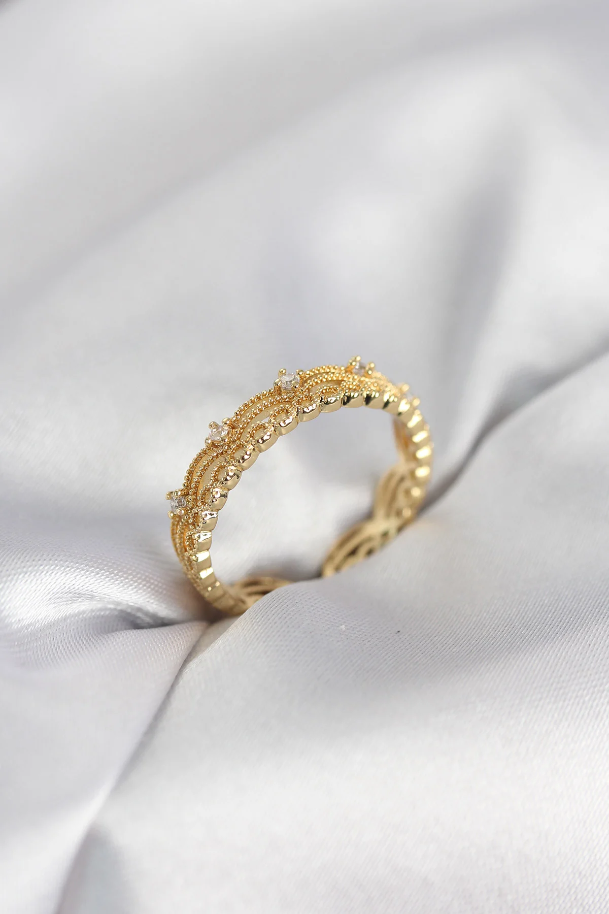 Gold Renk Motif Desenli Zirkon Taşlı Kadın Yüzük