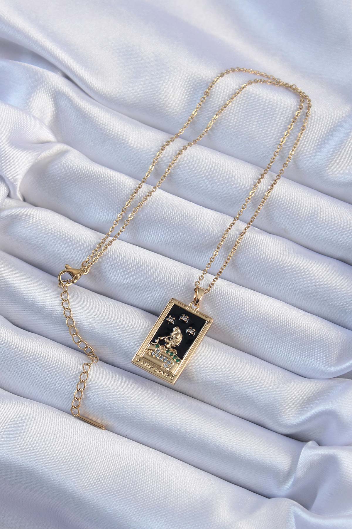 316L Çelik Zincir Gold Renk Zirkon Taşlı Siyah Mineli Kız Figürlü Tarot Kolye