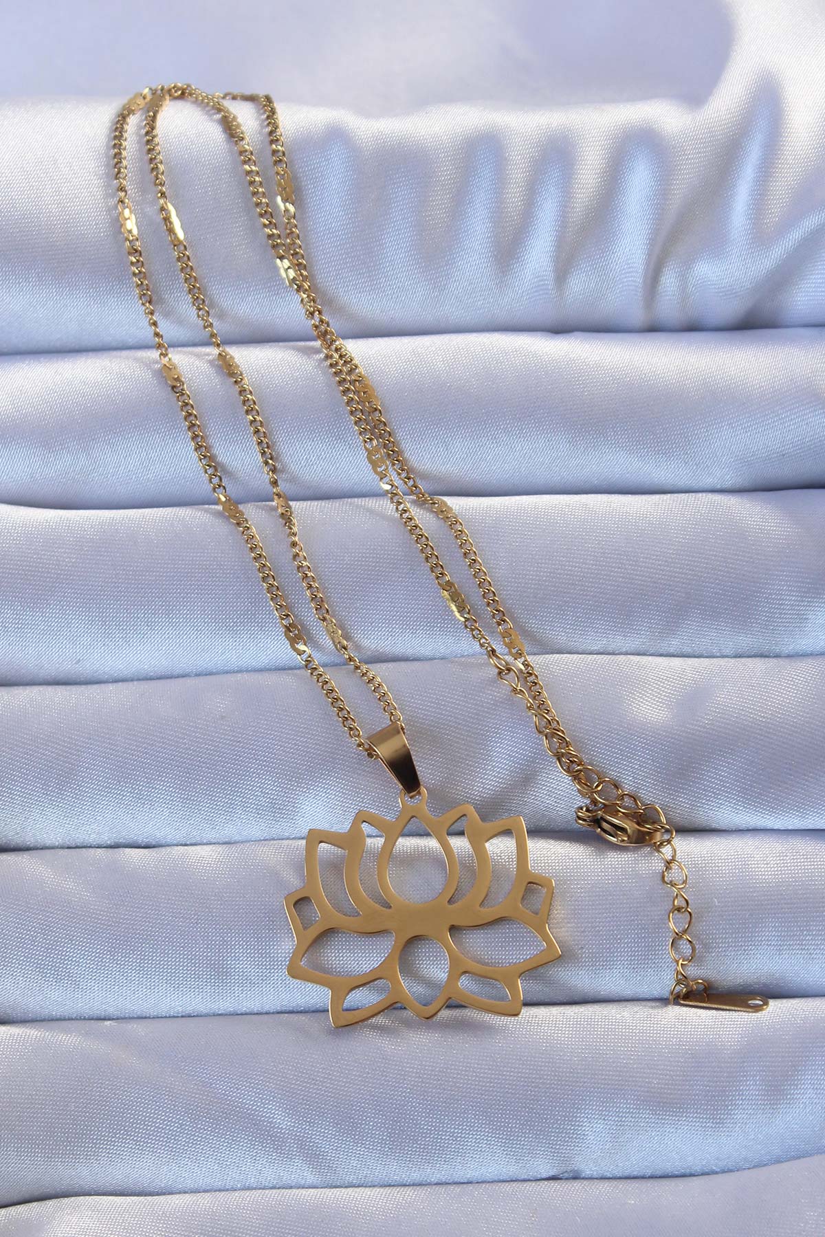 316L Çelik Gold Renk Lotus Kolye
