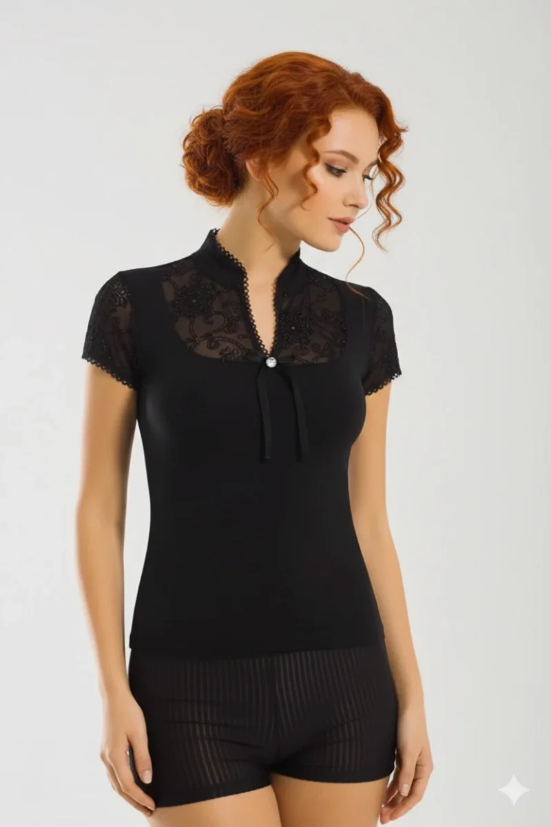 Berrak Dantelli Yarım Kollu Kadın Bluz Elestan