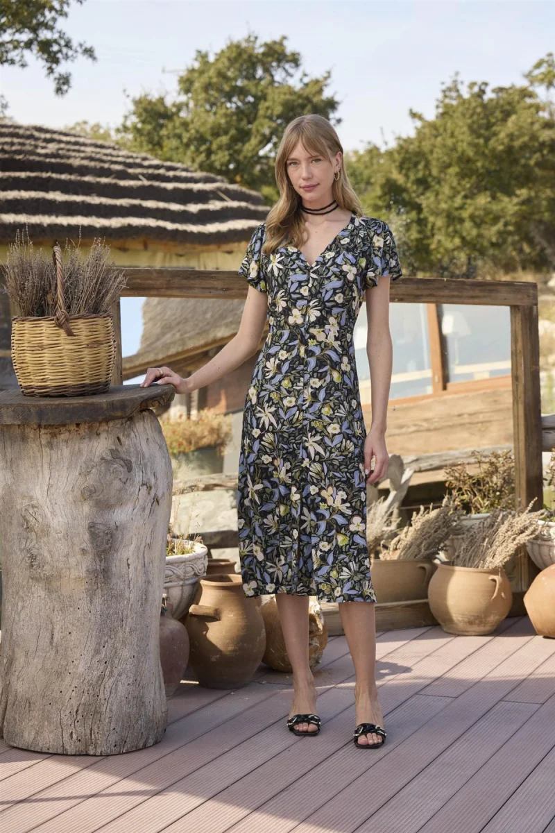 %100 Viskon Desenli Önden Düğmeli Elbise