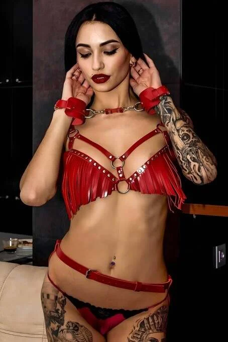 Püsküllü Göğüs Ve Popadan Baglamalı Kelepçe Takım - Brf896