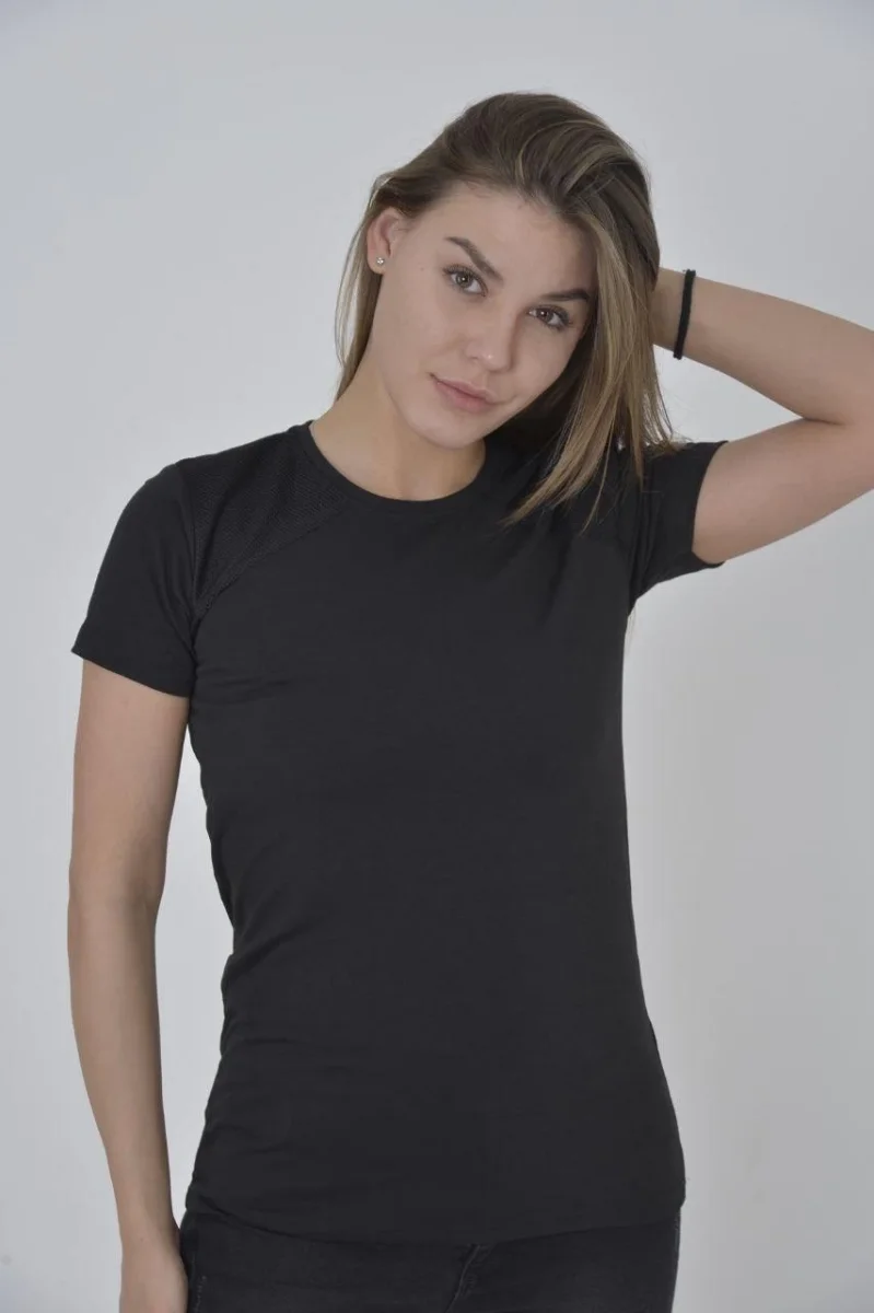 Omuz Fileli Slim Fit T-shirt - Siyah -