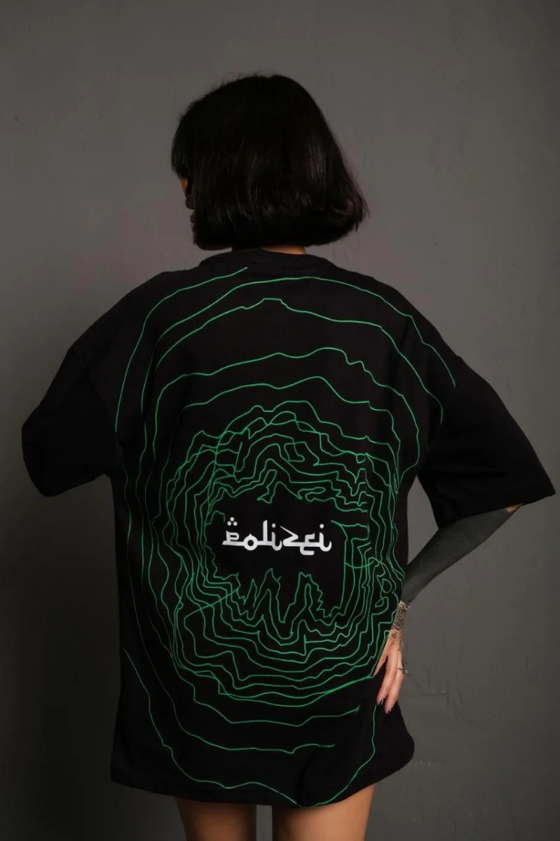 Bisiklet Yakalı Sırt Baskılı Oversize T-Shirt - Siyah -