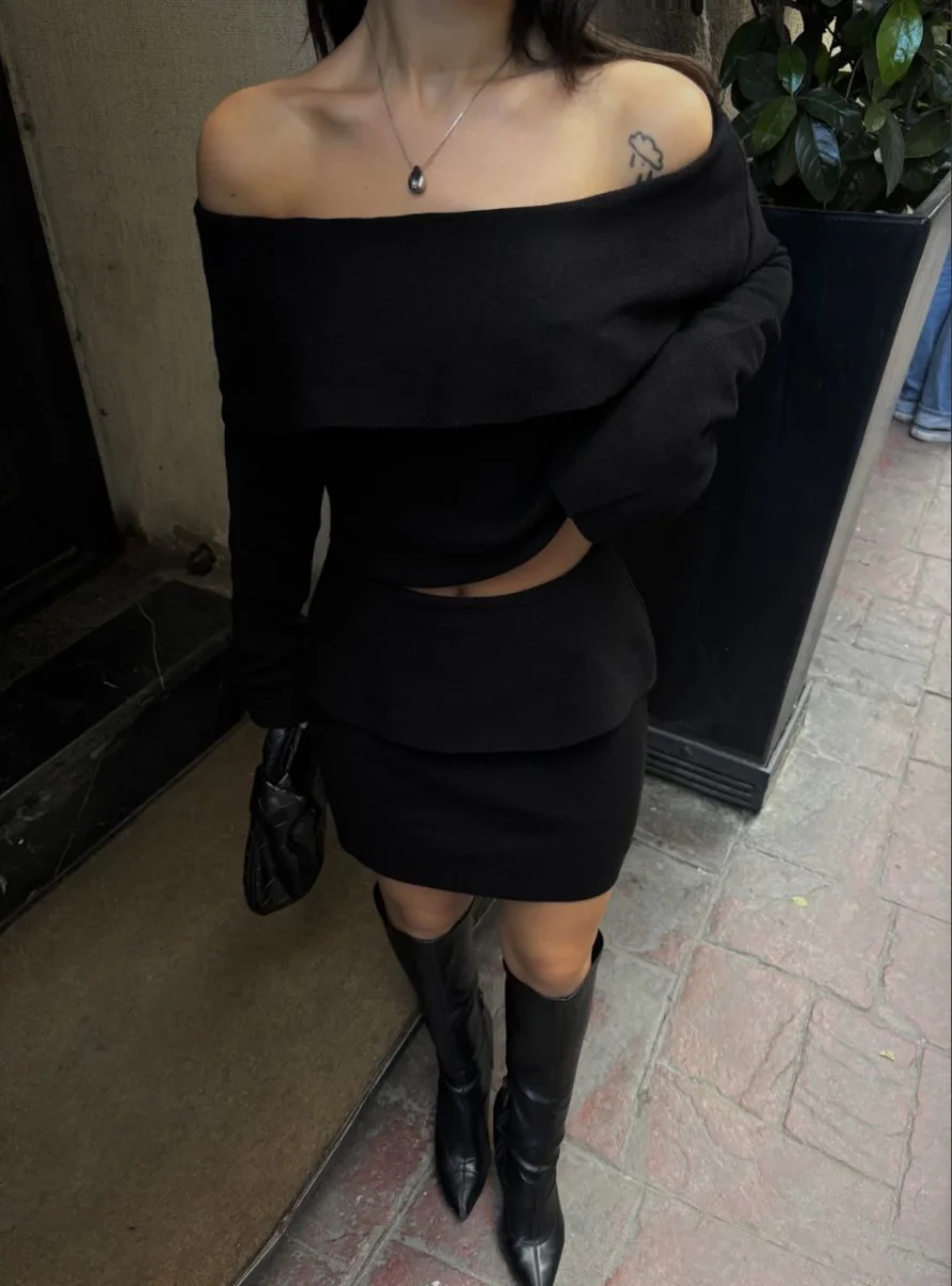 Straplez , Madonna , Carmen Yaka Croplu Mini Etekli ikili Takım Triko - Siyah -