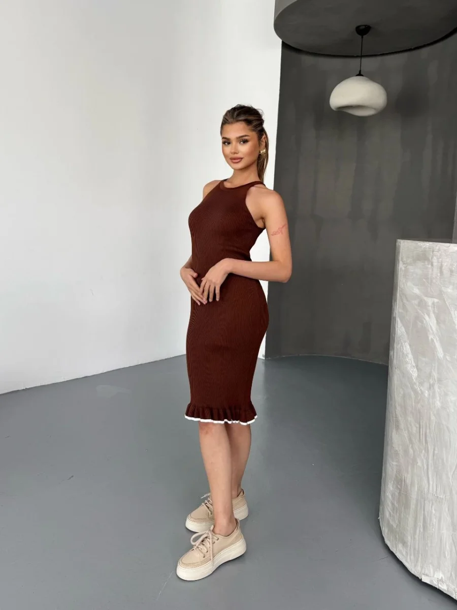 Fırfır Detaylı Triko Elbise- Kahverengi -