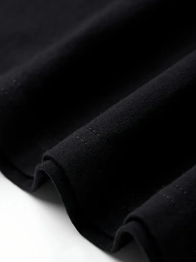 Geniş Kesim Pamuklu Tişört - "GANDHI The Project" Baskılı,- Siyah -