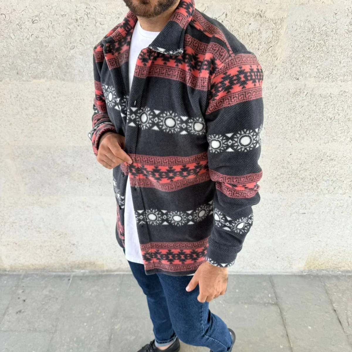 Desenli Polar Gömlek – Etnik Şerit Desen Yakalı, Uzun Kollu, Düğmeli, Oversize Rahat Kalıp - Füme -