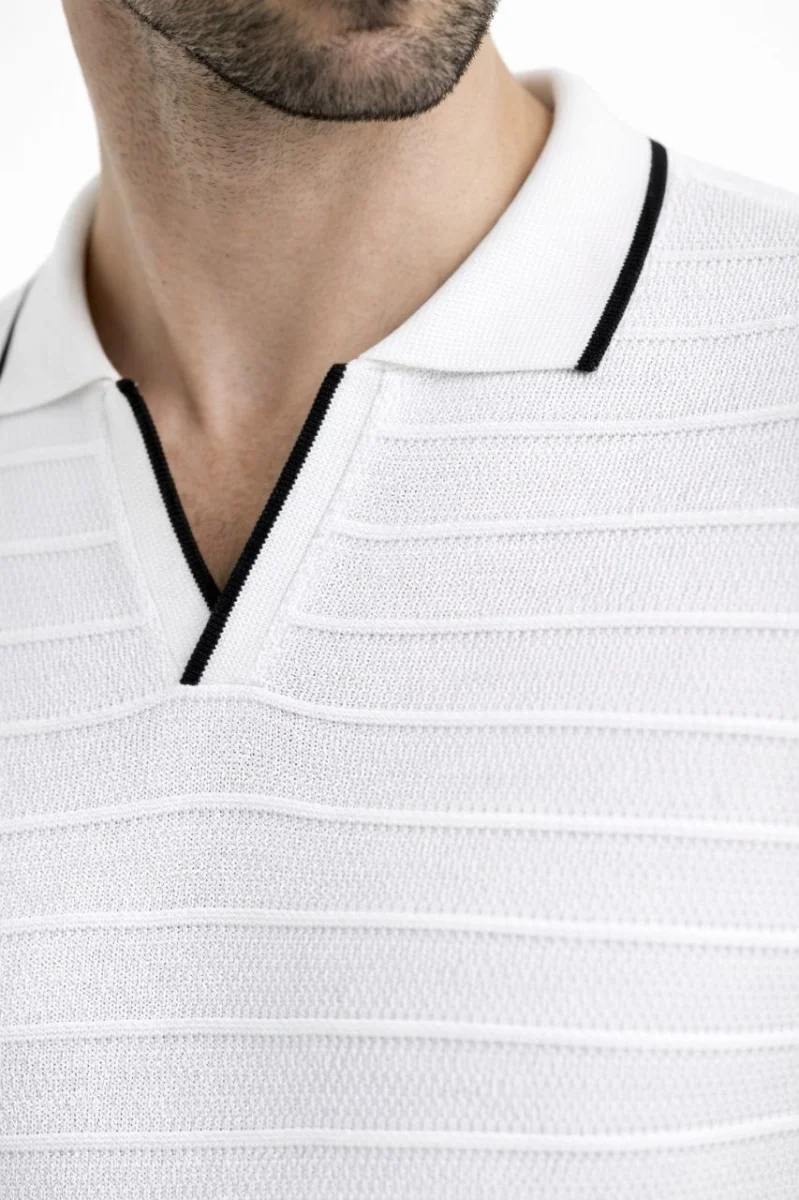 Erkek Triko Kumaş Yakalı Düğmesiz Açık Yaka Fitilli Kısa Kollu Regular Fit Tişört T-shirt - Beyaz