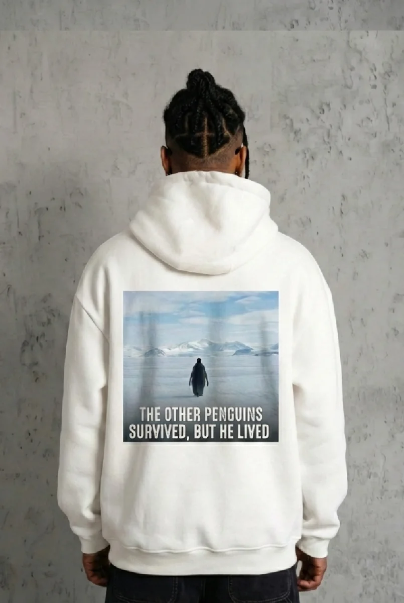 Siyah Oversize Hoodie - Sırt Baskılı "Survivor Penguin" Temalı, Felsefi Yazılı Kapüşonlu Sweatshirt - Beyaz