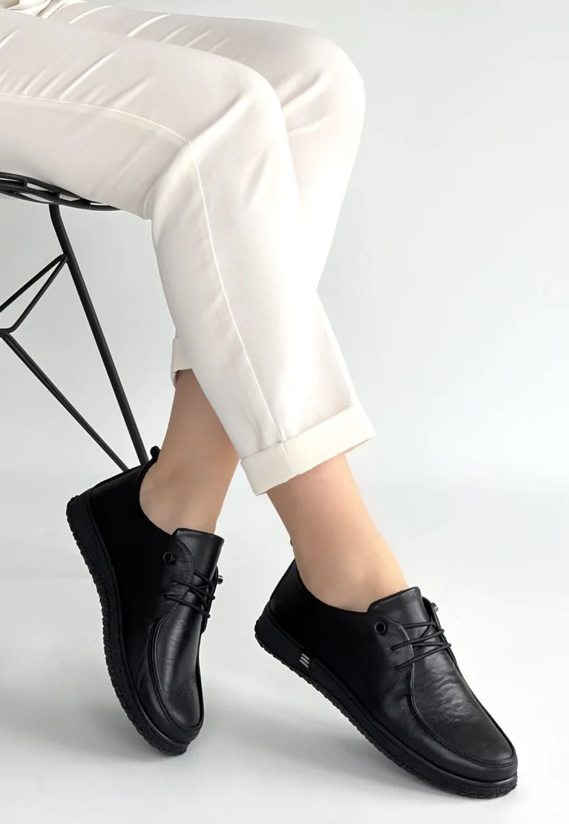 Mopin Siyah Deri Bağcıklı Spor Ayakkabı